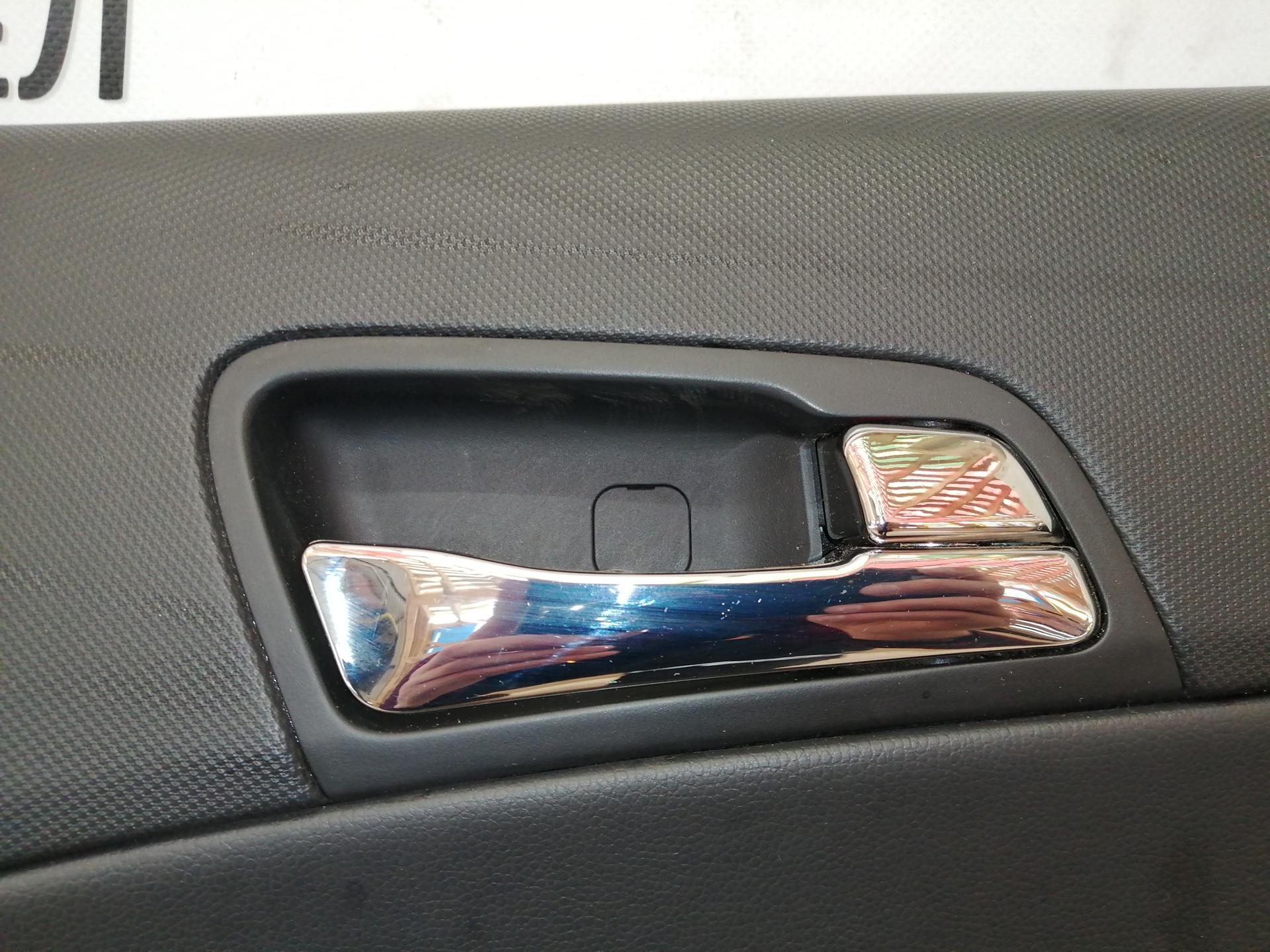 Ручка двери внутренняя передняя правая Hyundai i30 1 купить в России