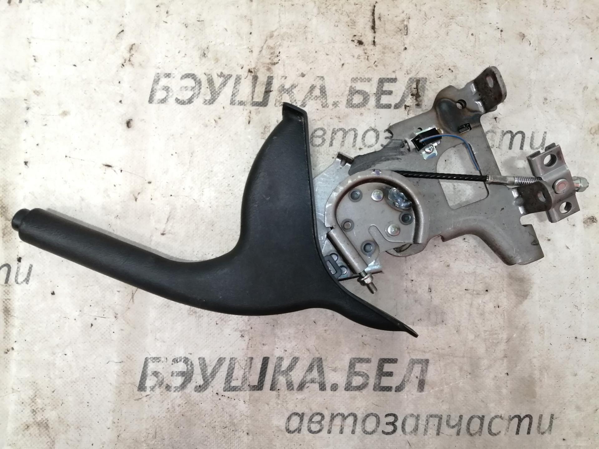 Рычаг ручника (стояночного тормоза) Hyundai Tucson 1 купить в Беларуси