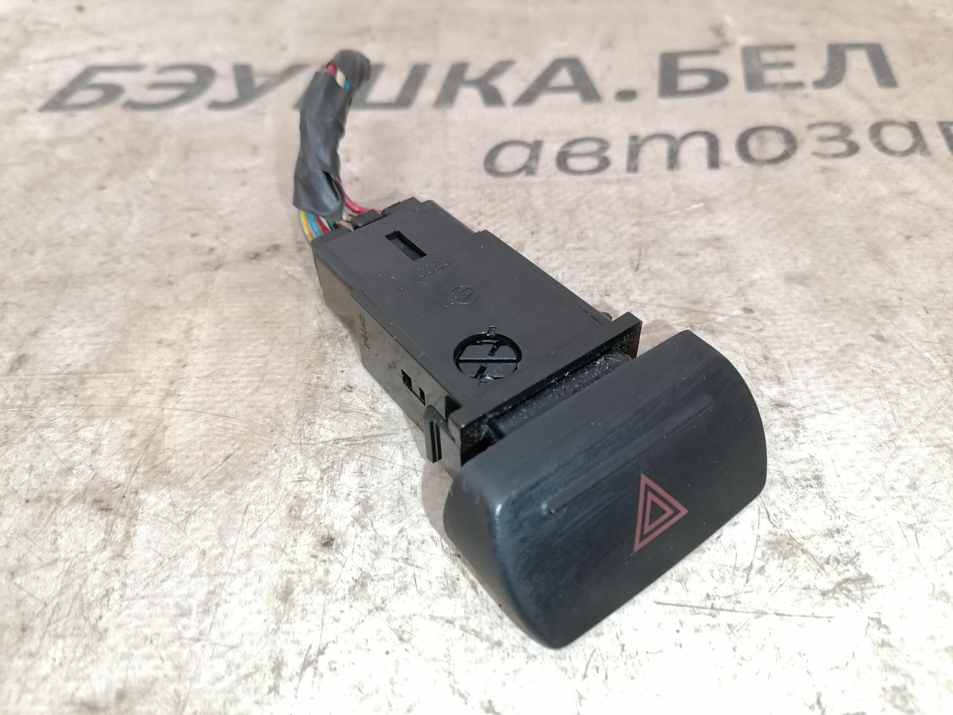 Кнопка аварийной сигнализации SsangYong Rexton 2 (Y250) купить в России