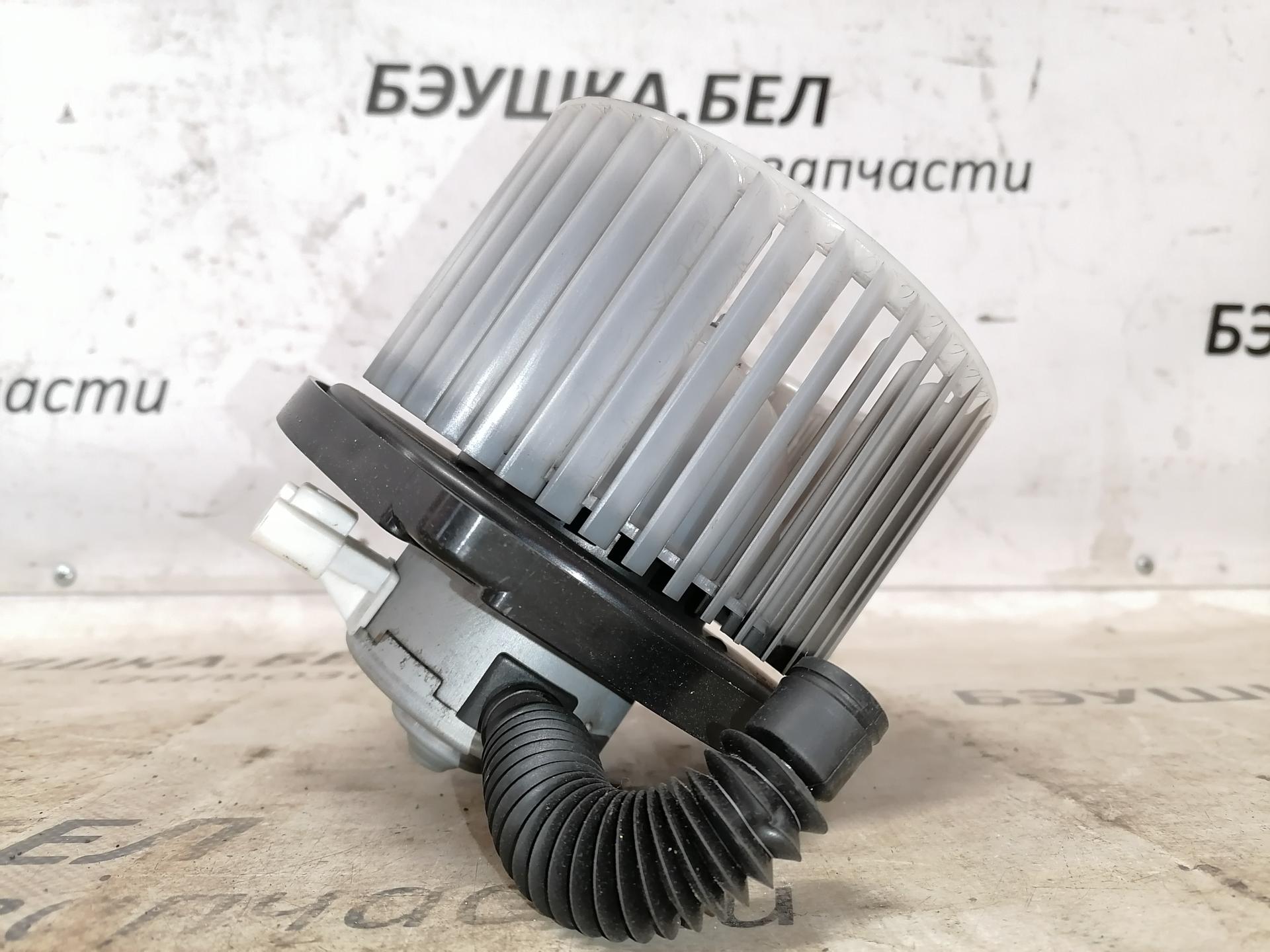 Моторчик печки (вентилятор отопителя) Peugeot 4007 купить в России