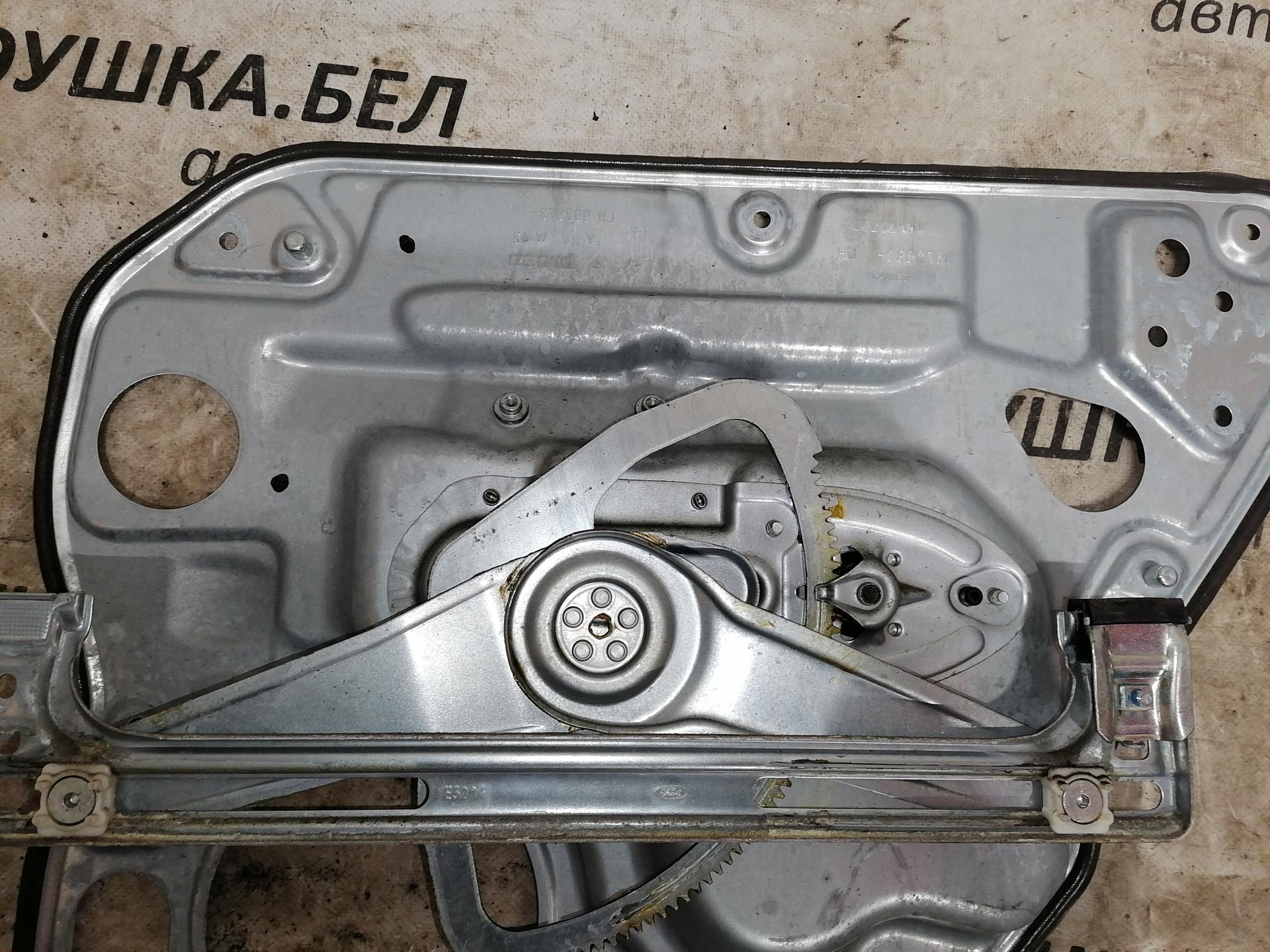 Стеклоподъемник крышки (двери) багажника Volvo S40 V40 1 купить в Беларуси
