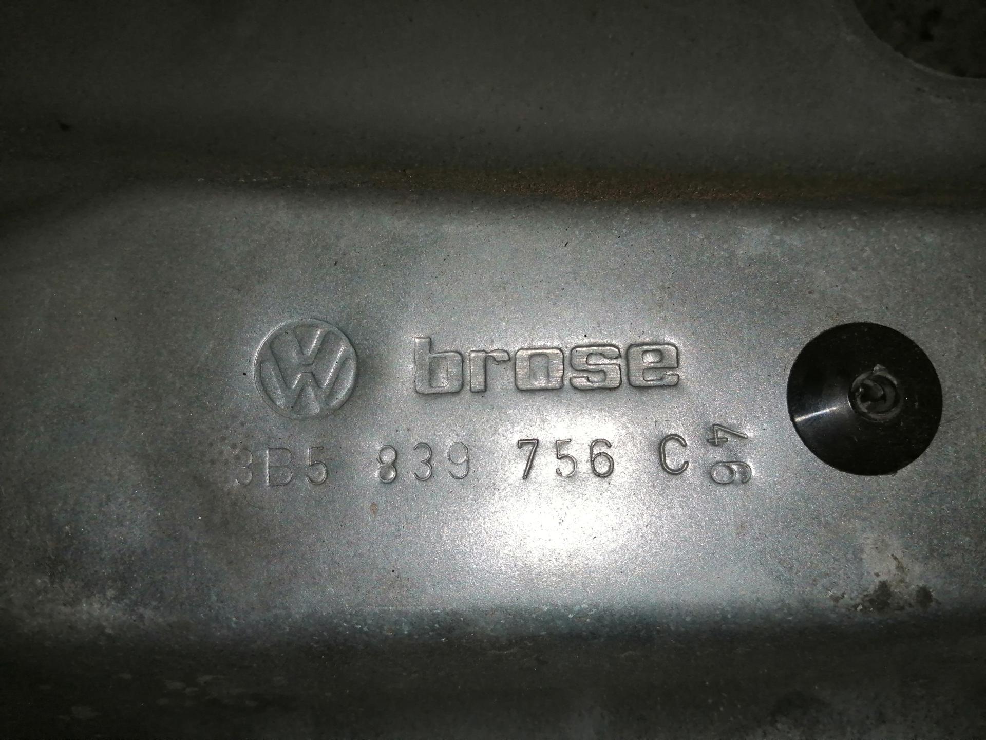 Стеклоподъемник механический двери задней правой Volkswagen Passat 5 купить в Беларуси