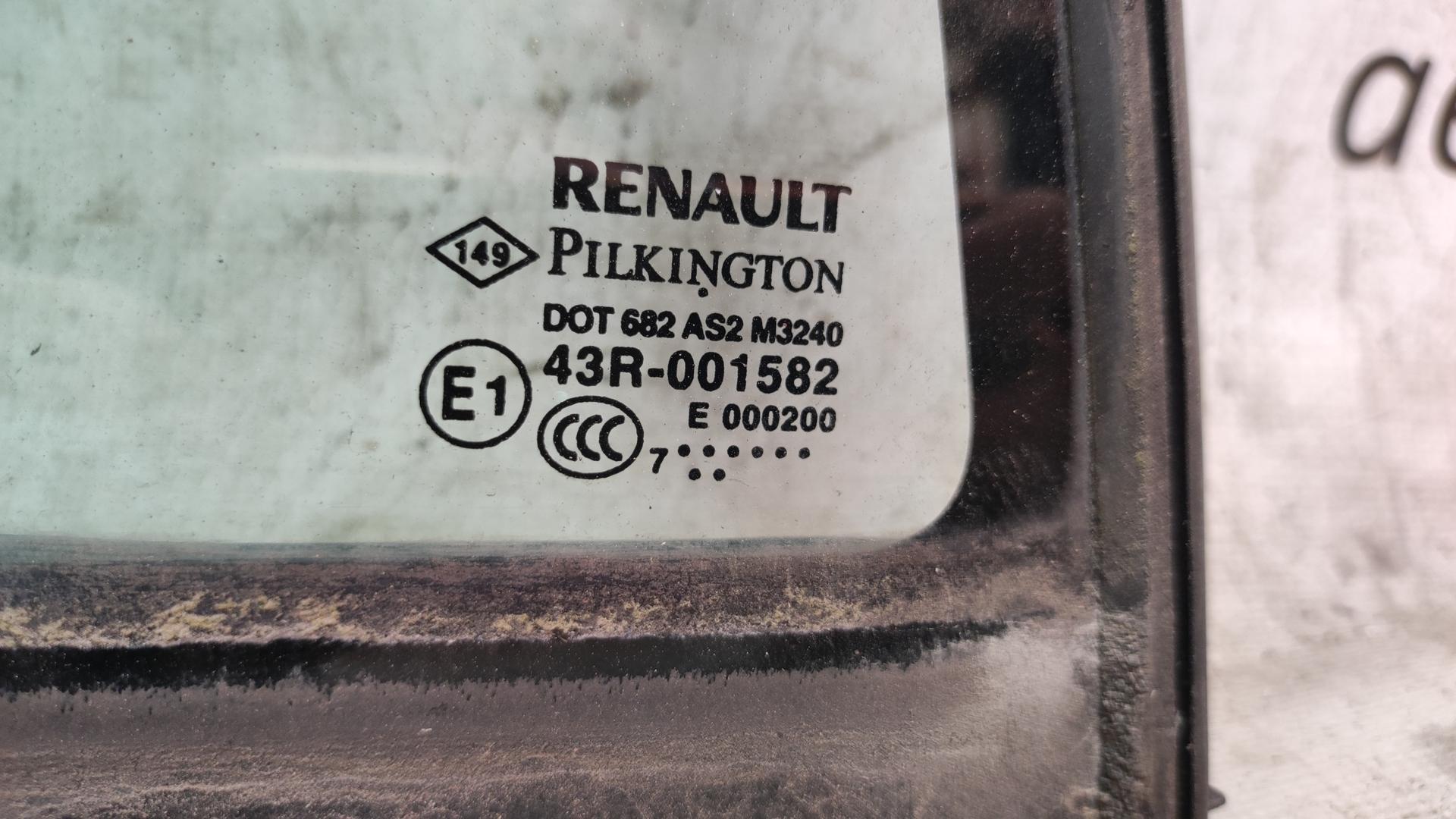 Стекло двери задней правой Renault Laguna 2 купить в Беларуси