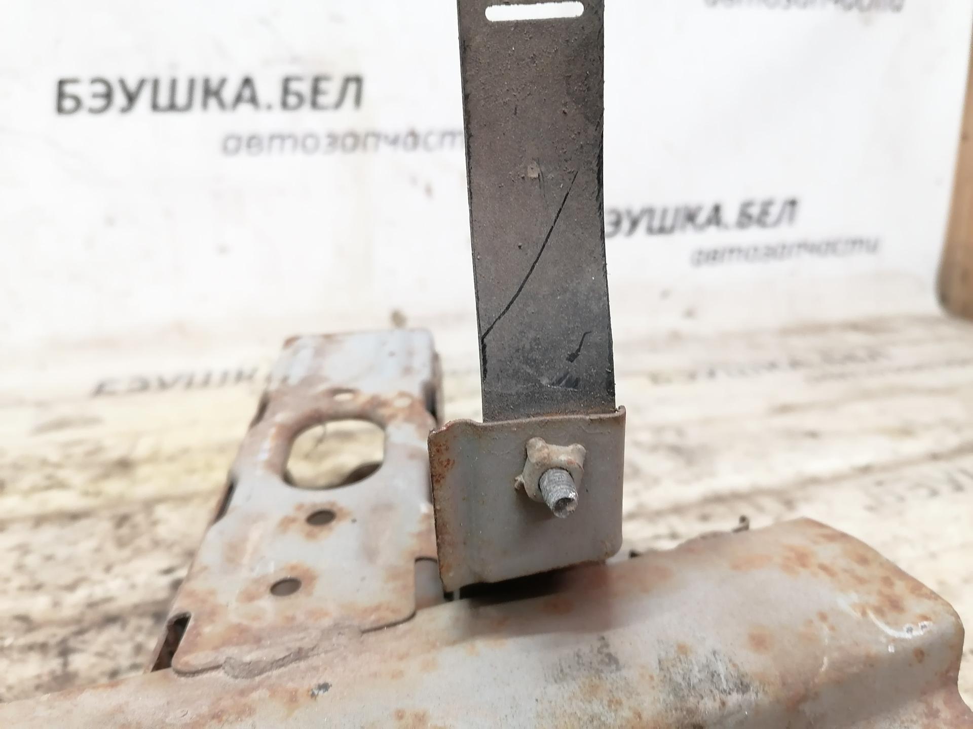 Усилитель бампера задний Kia Sportage 1 (JA) купить в России