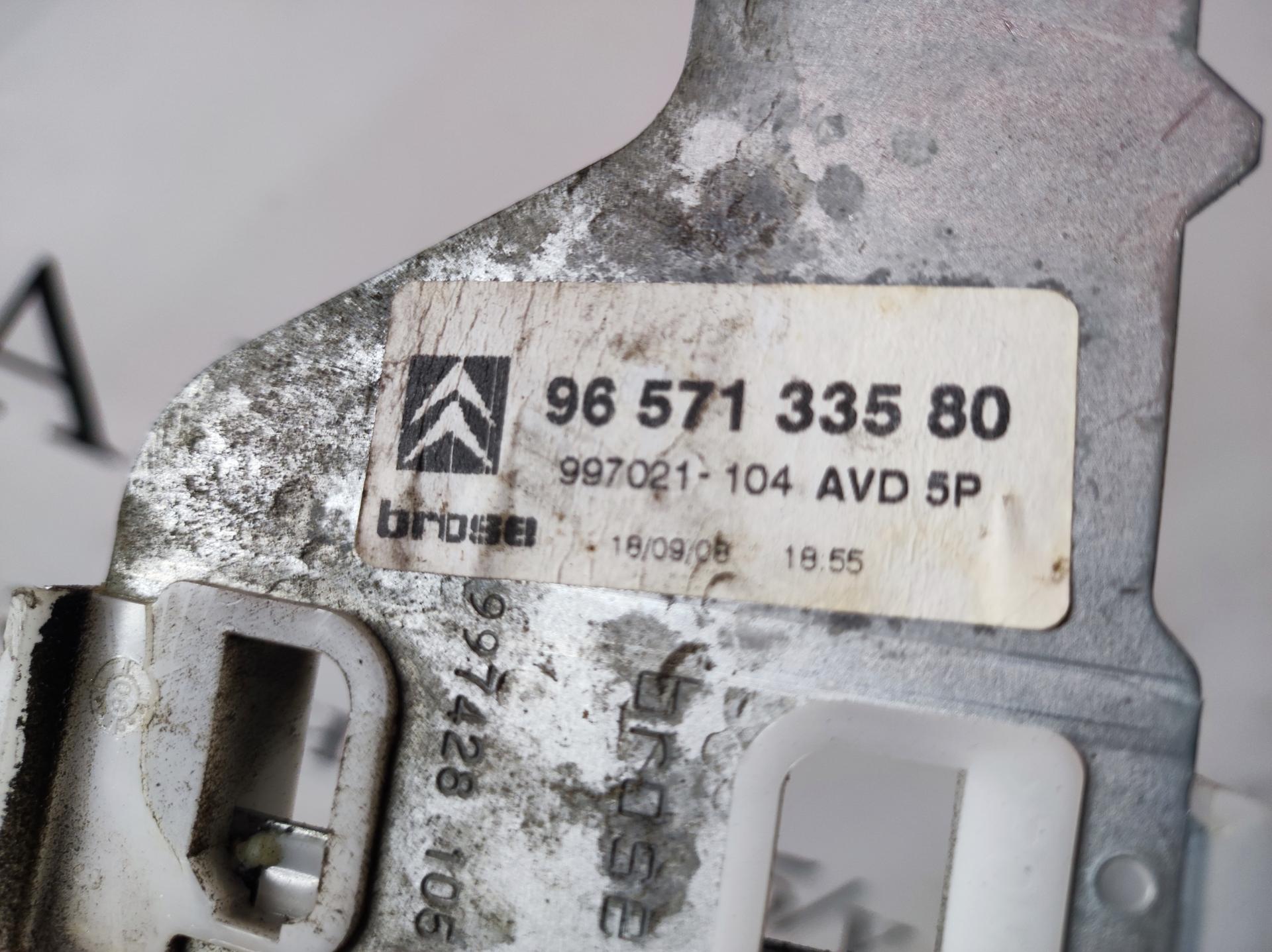 Стеклоподъемник механический двери передней правой Citroen C4 1 купить в Беларуси