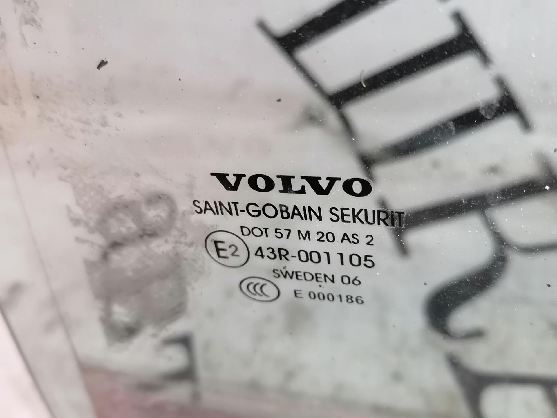 Стекло двери задней левой Volvo S80 1 купить в России