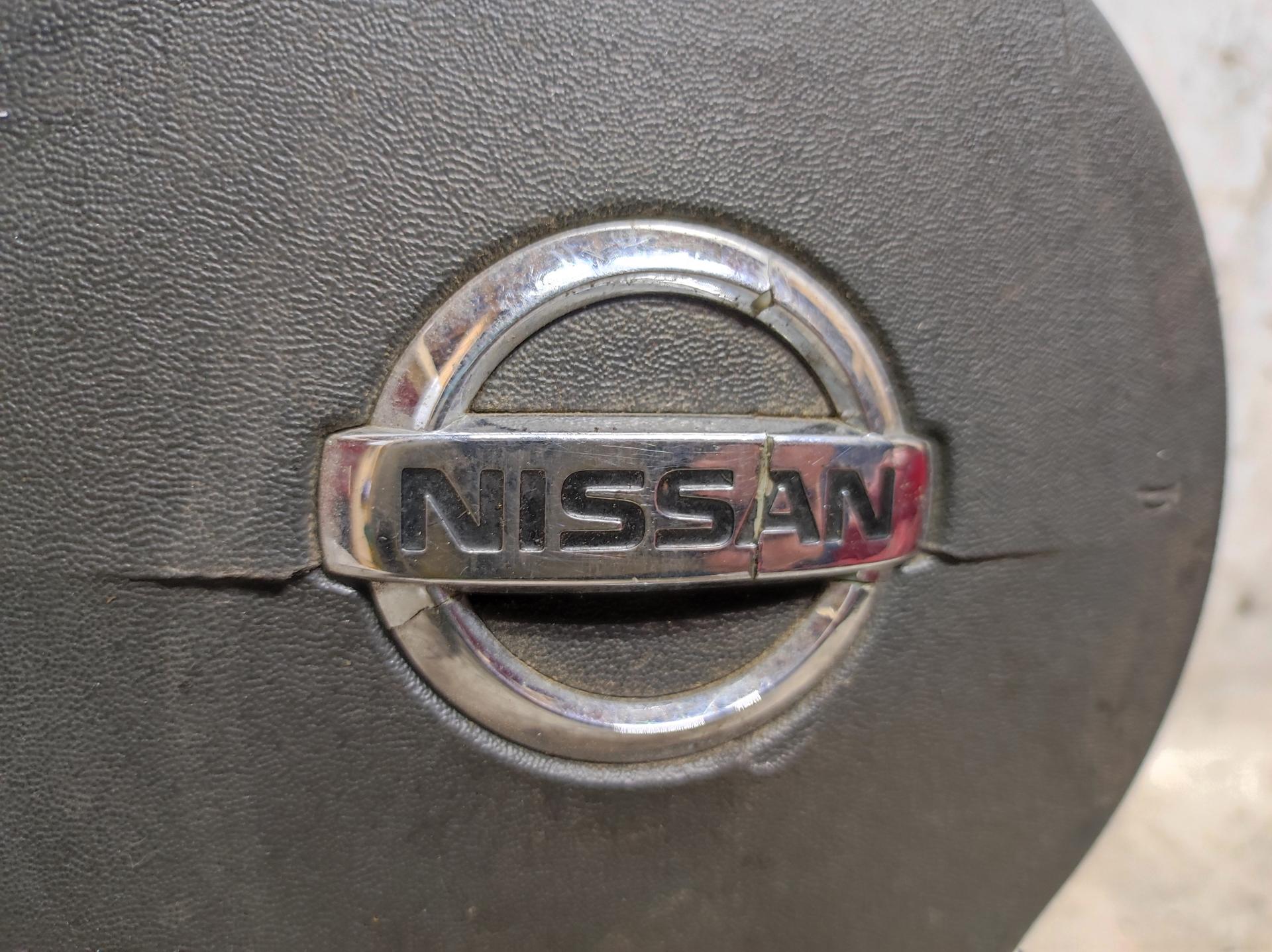 Подушка безопасности в рулевое колесо Nissan Navara (D22) купить в России