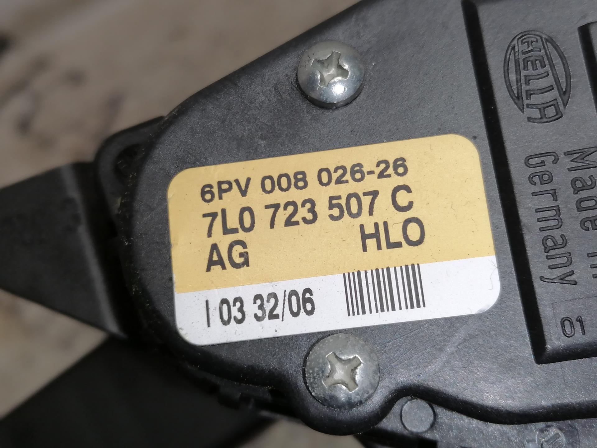 Педаль газа Audi Q7 4L купить в Беларуси