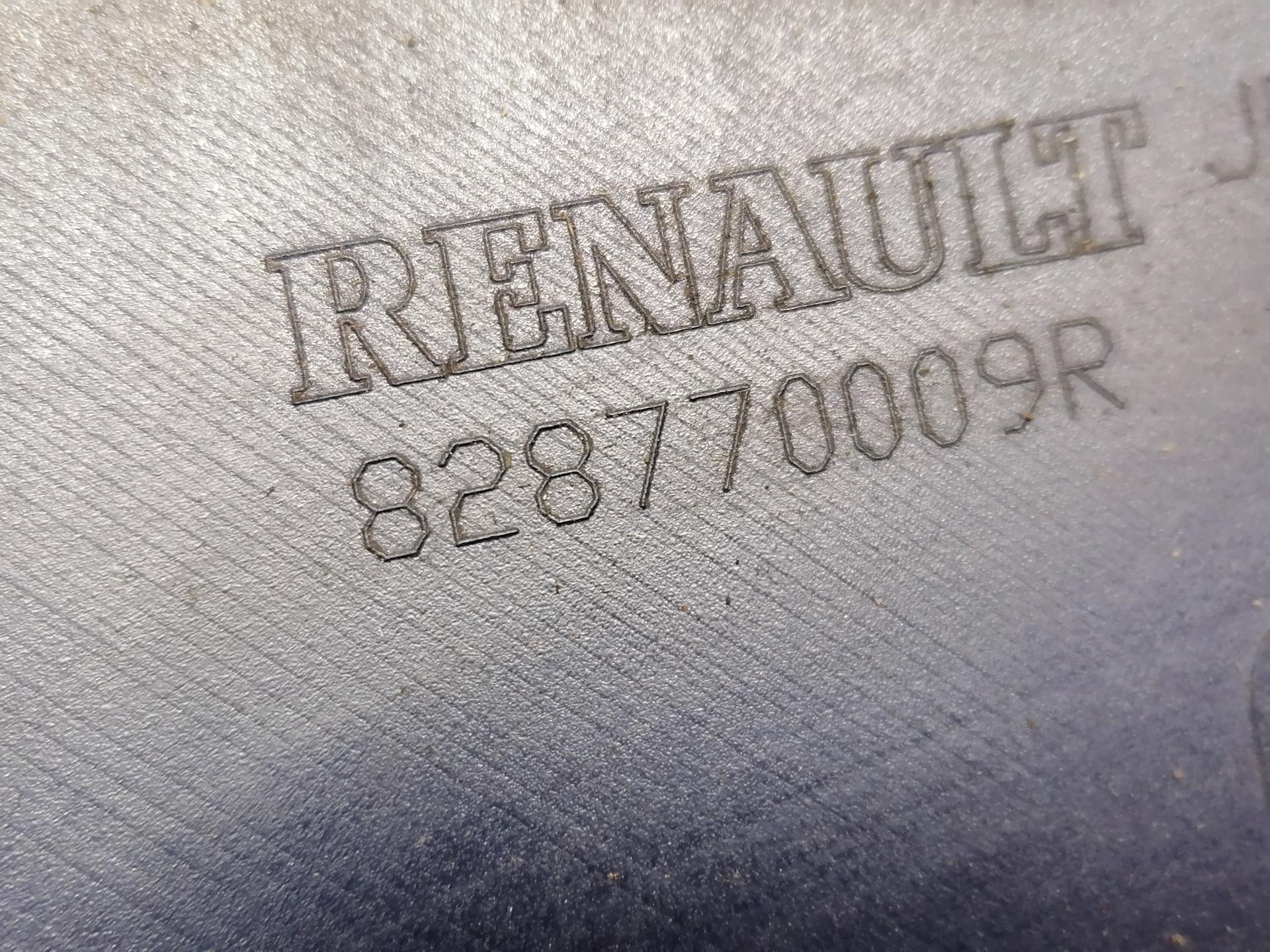 Накладка декоративная (молдинг) задней левой двери Renault Scenic 1 купить в России