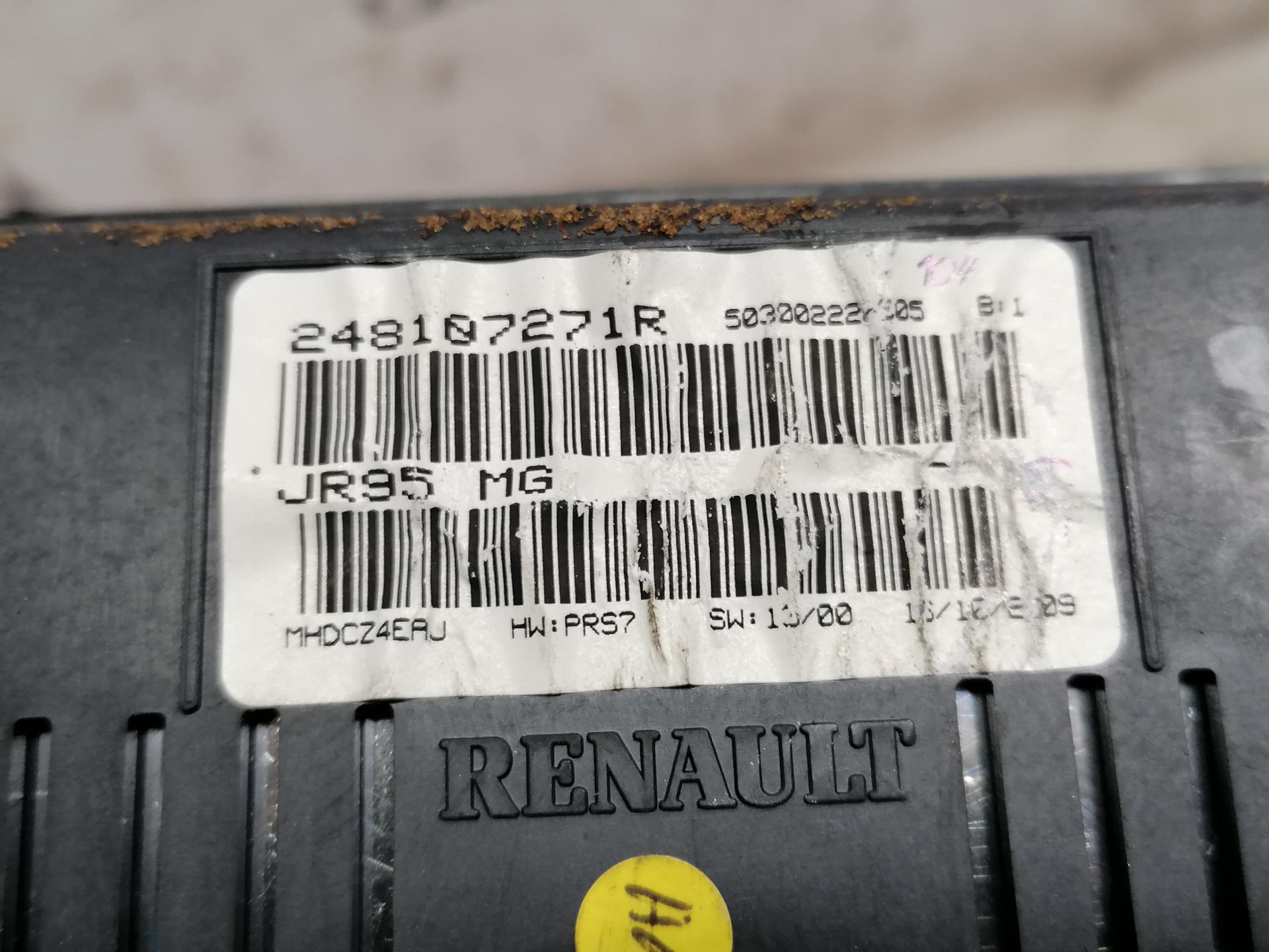 Панель приборная (щиток приборов) Renault Scenic 1 купить в Беларуси