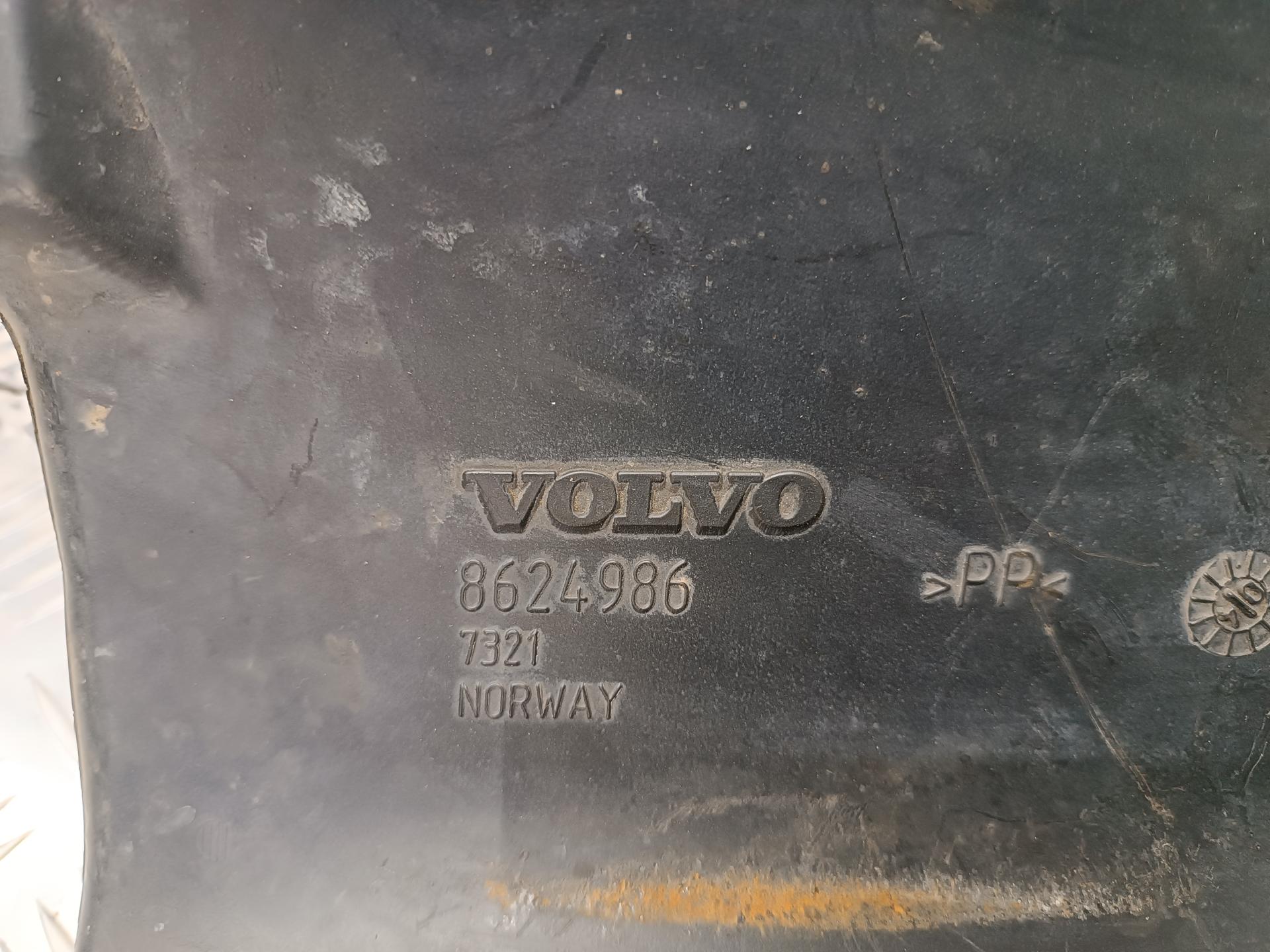 Воздухозаборник (наружный) Volvo XC90 1 купить в России