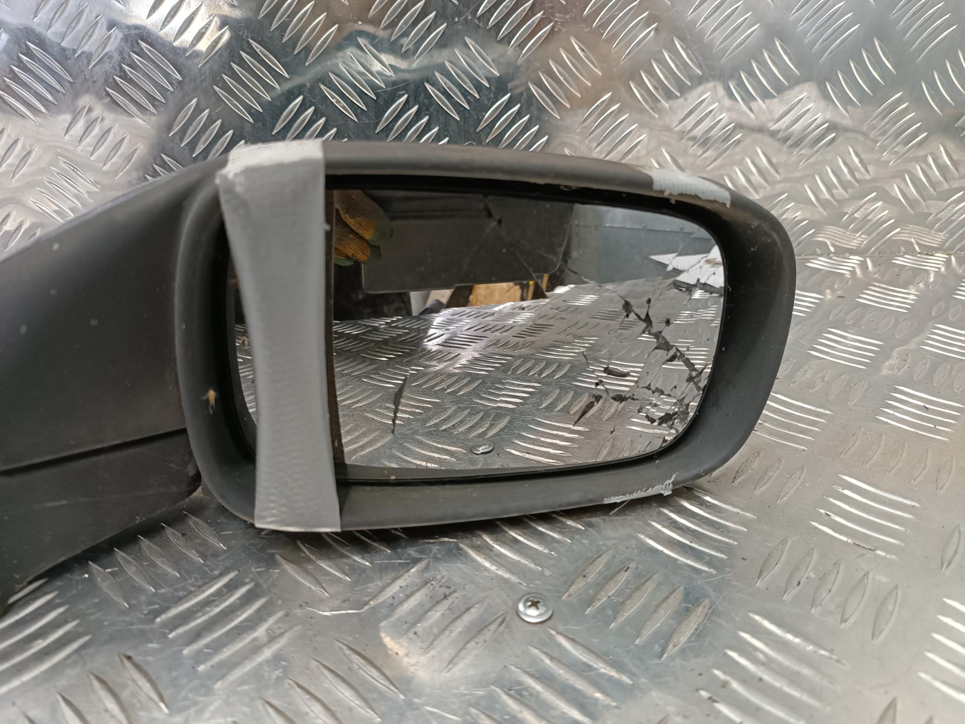 Зеркало боковое правое Renault Laguna 2 купить в России