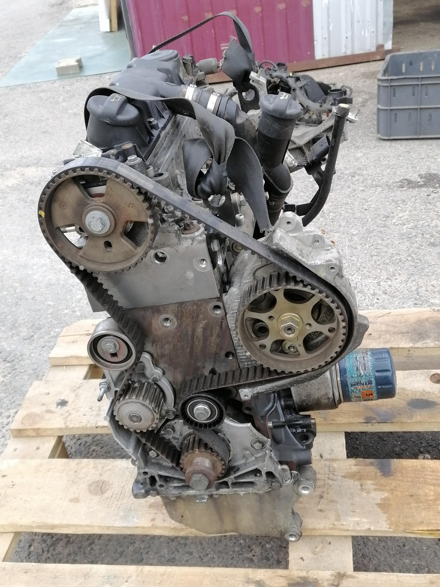 Двигатель (ДВС) Citroen Xantia купить в России