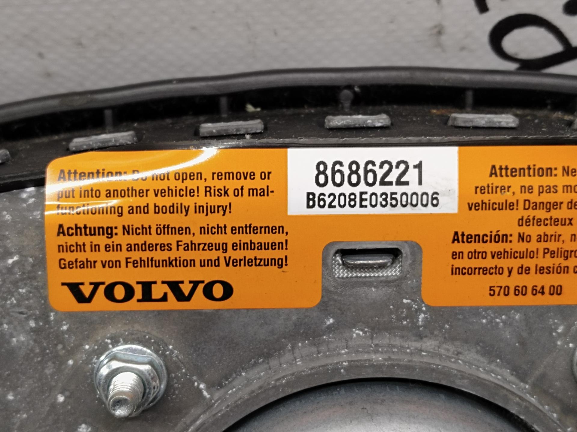 Подушка безопасности в рулевое колесо Volvo XC90 1 купить в России