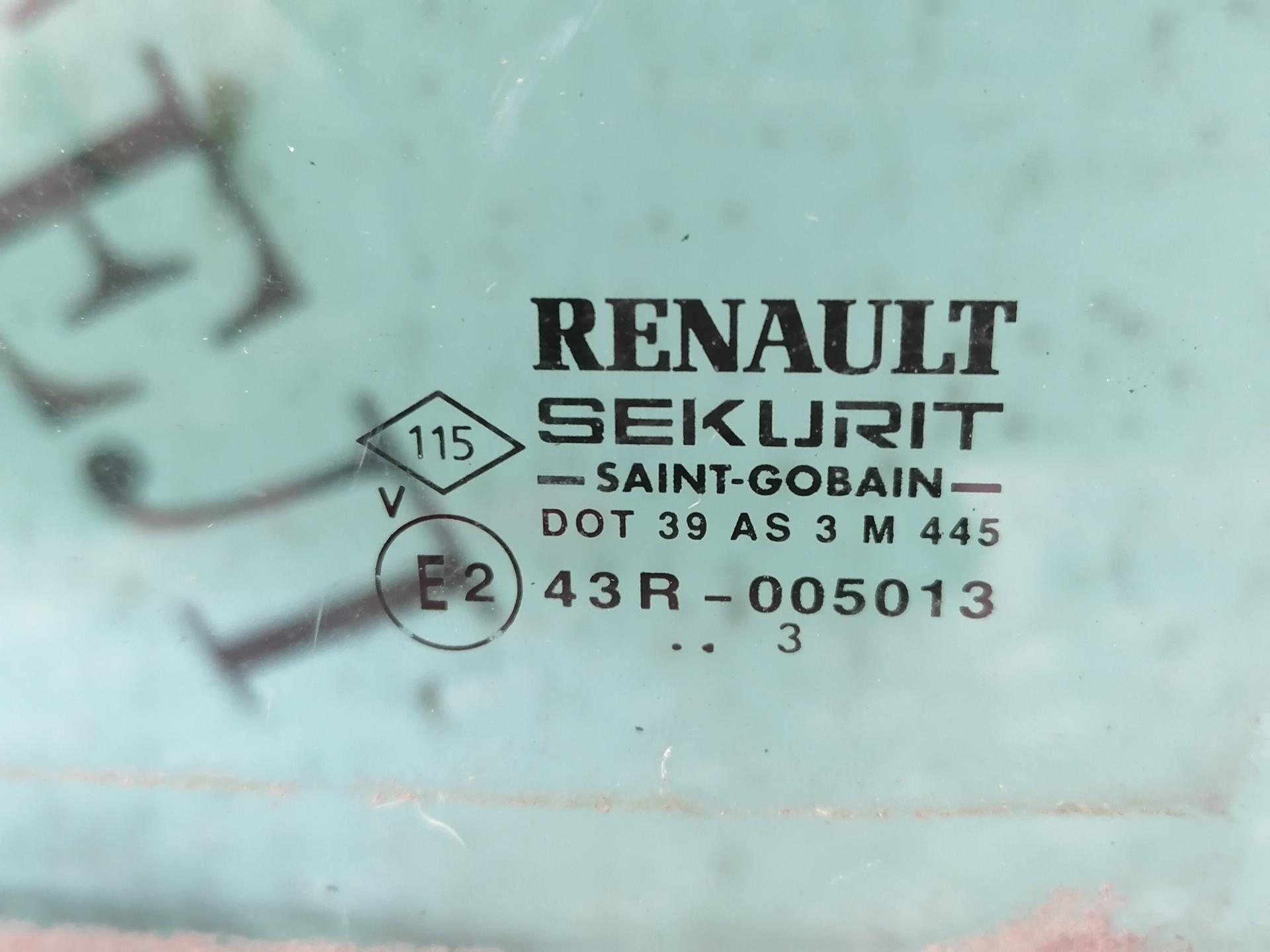 Стекло двери задней левой Renault Espace 3 купить в России
