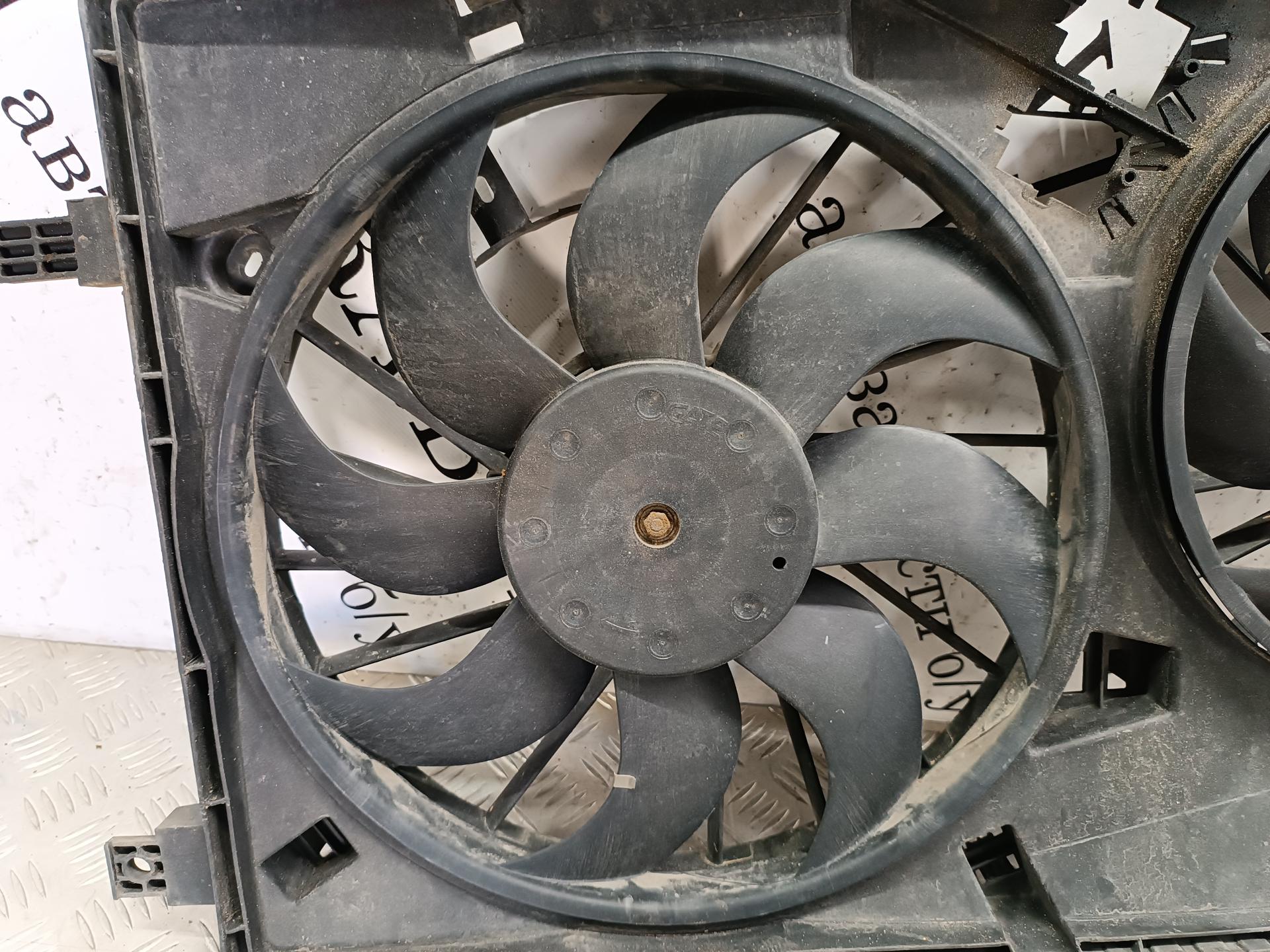 Вентилятор радиатора основного Renault Master 2 купить в Беларуси