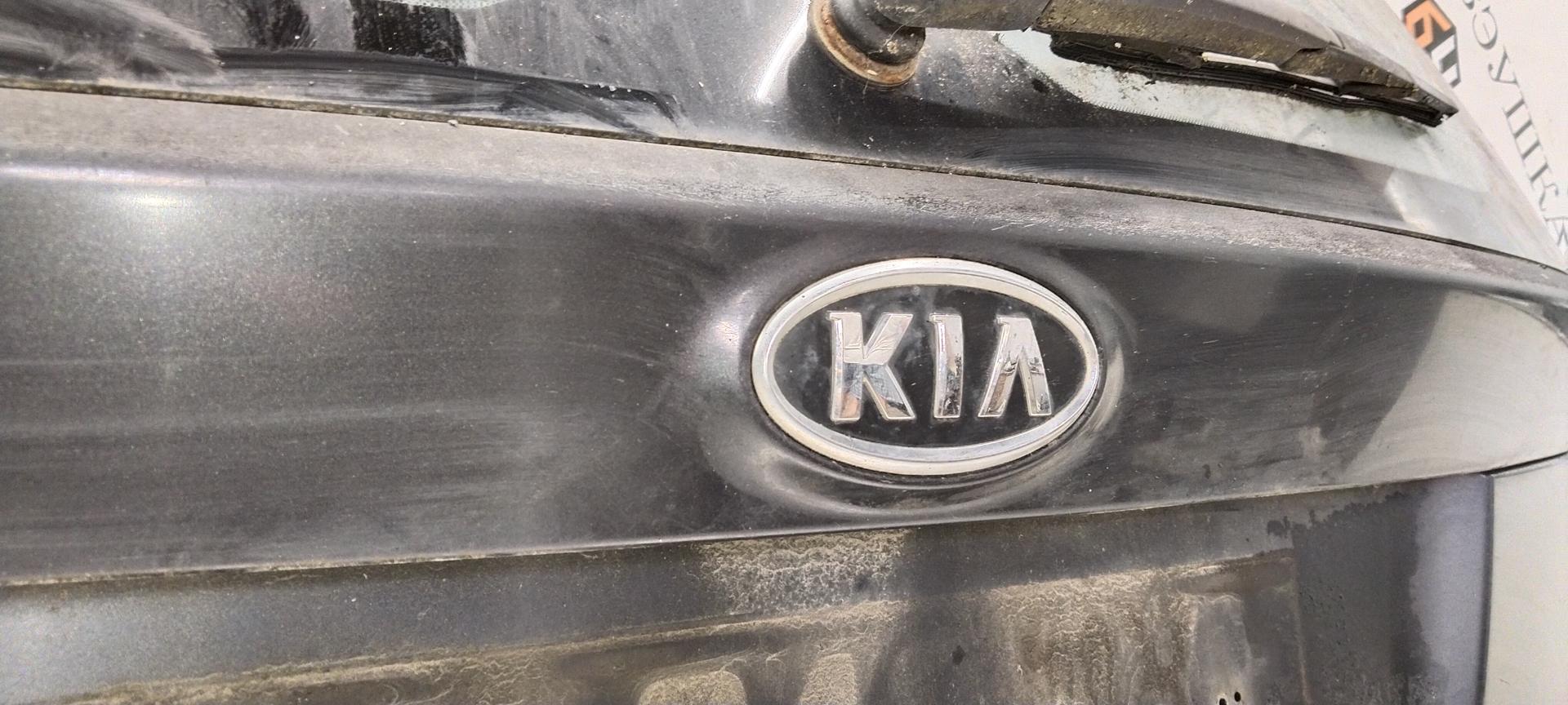 Крышка (дверь) багажника Kia Carens 1 (RS) купить в России