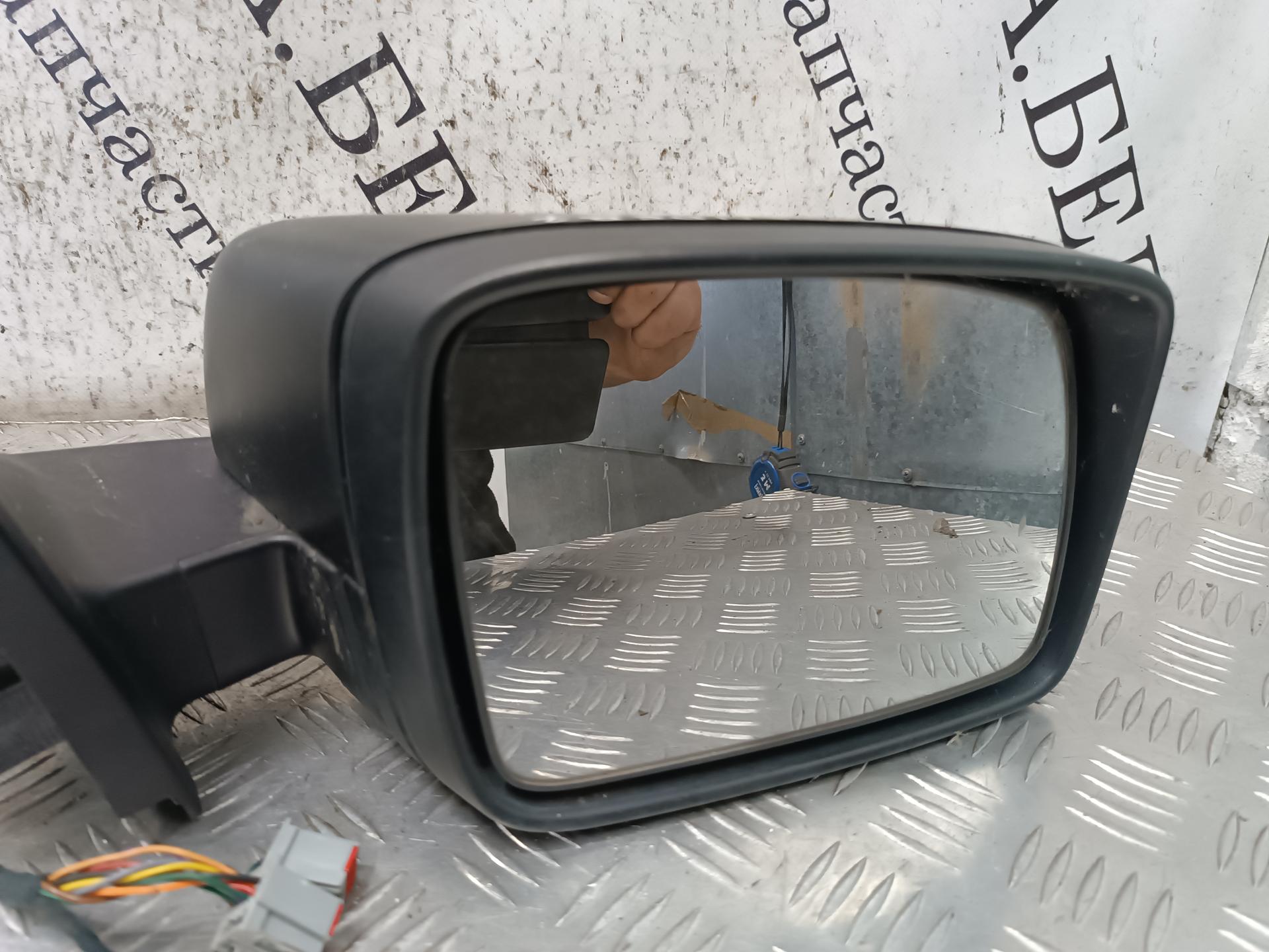 Зеркало боковое правое Land Rover Freelander 1 купить в Беларуси