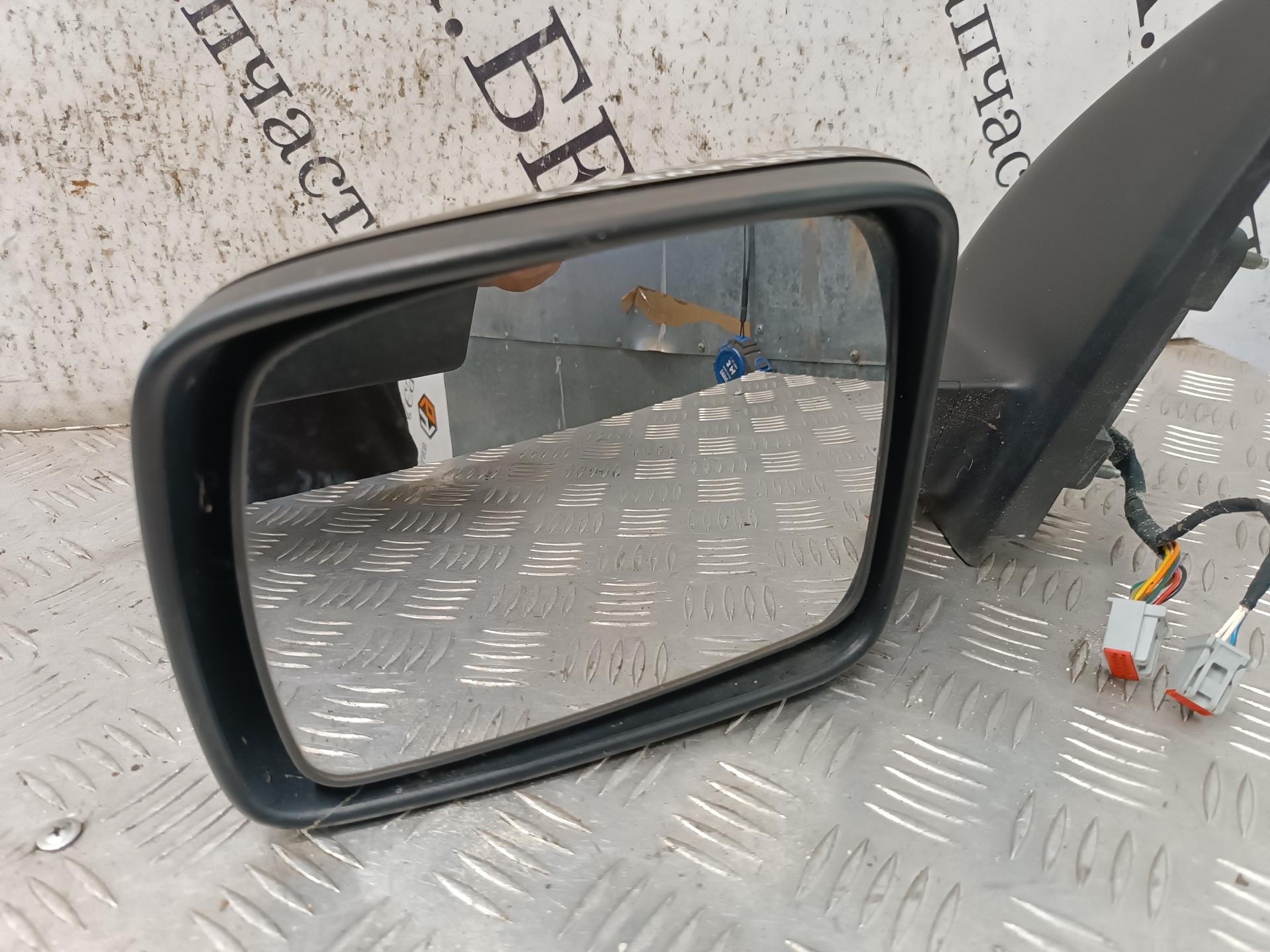 Зеркало боковое левое Land Rover Freelander 1 купить в Беларуси