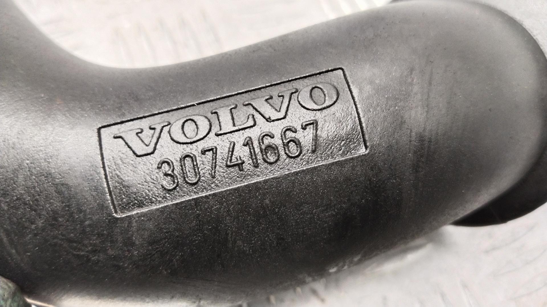 Патрубок интеркулера Volvo S80 1 купить в России