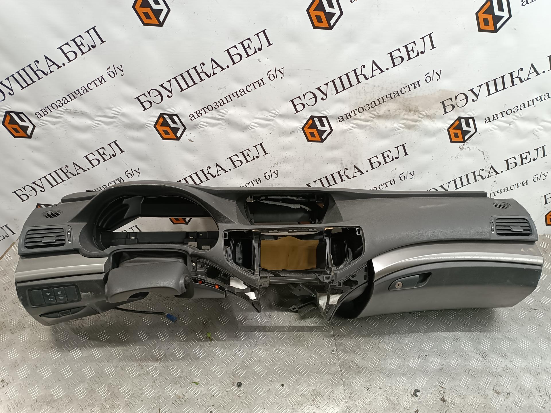 Торпедо (панель передняя) Honda Accord 5 купить в Беларуси