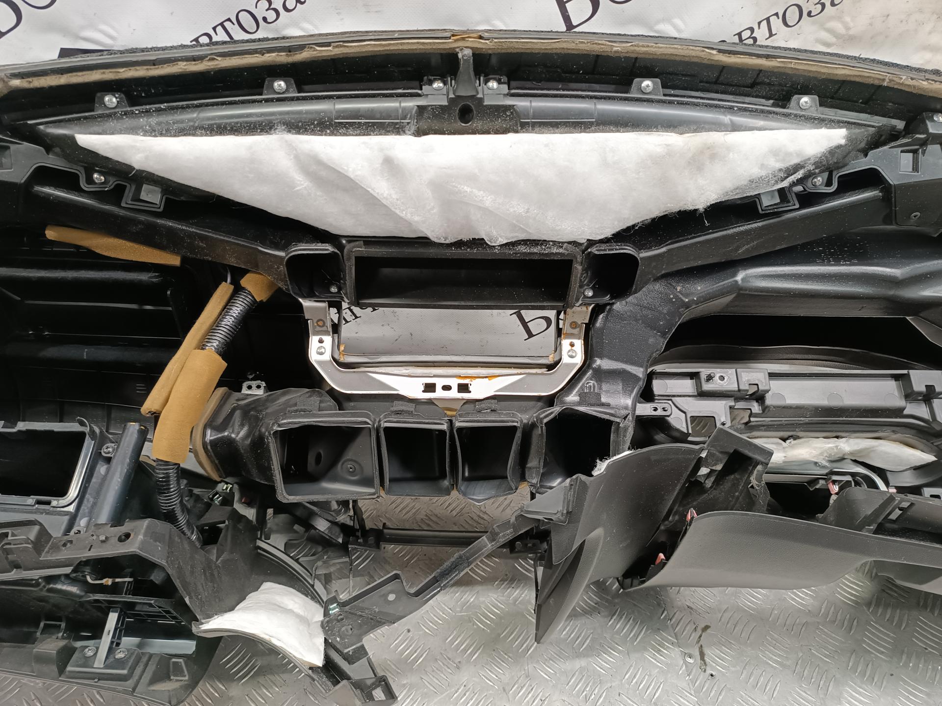 Торпедо (панель передняя) Honda Accord 5 купить в Беларуси