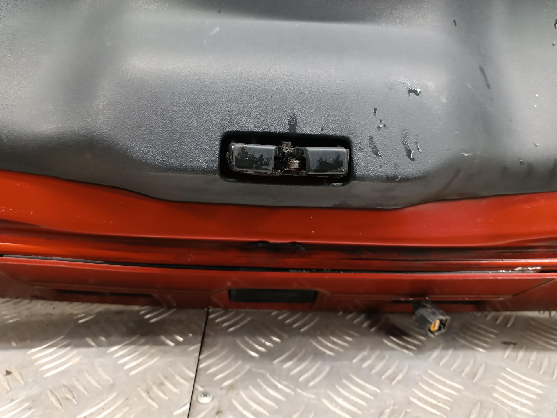 Крышка (дверь) багажника Renault Megane 2 купить в Беларуси