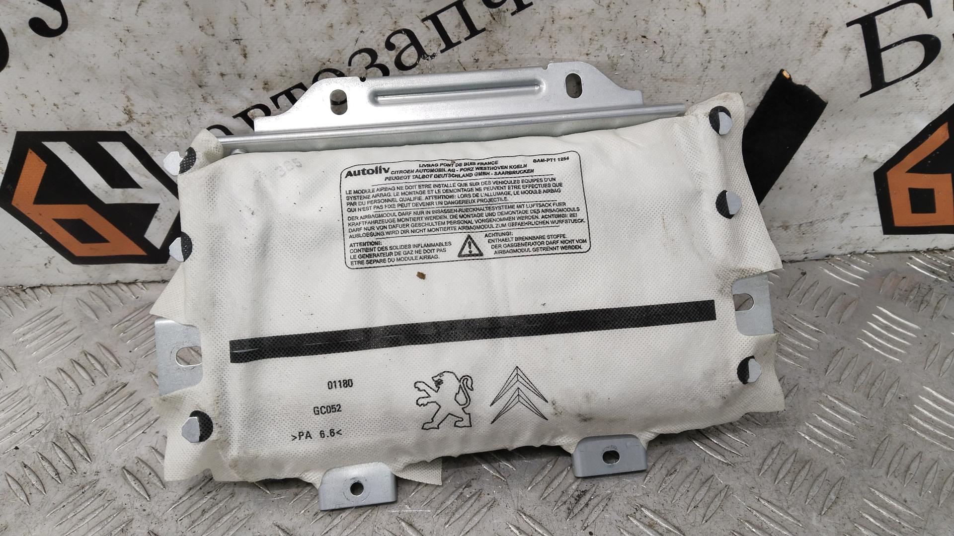 Подушка безопасности пассажирская (в торпедо) Peugeot 308 купить в Беларуси
