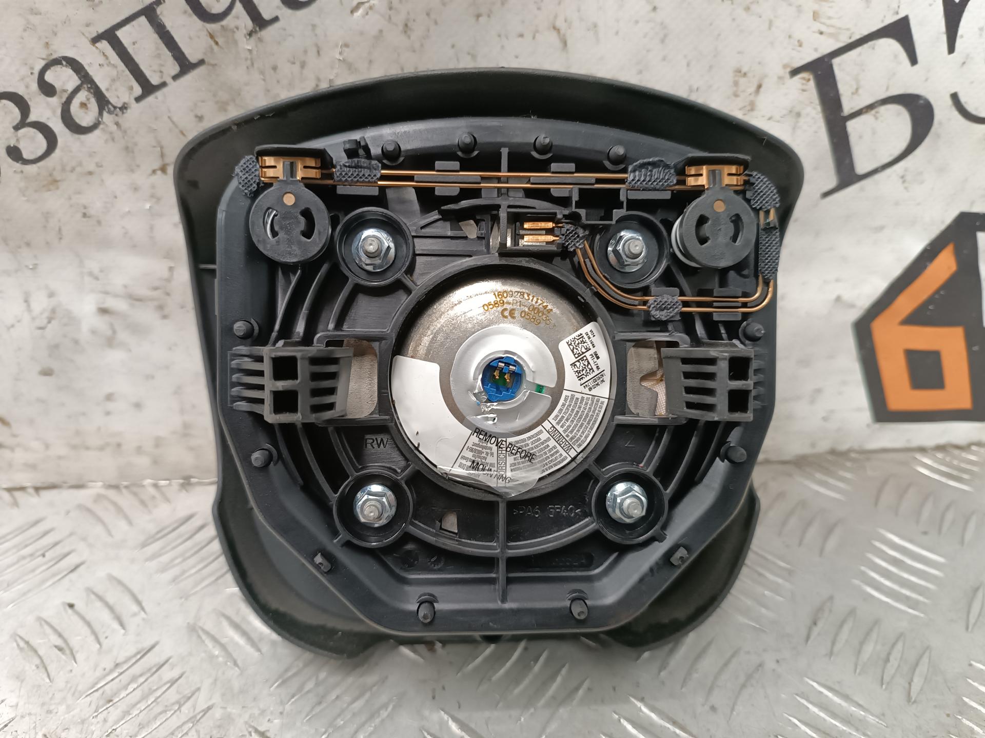 Подушка безопасности в рулевое колесо Renault Master 2 купить в России