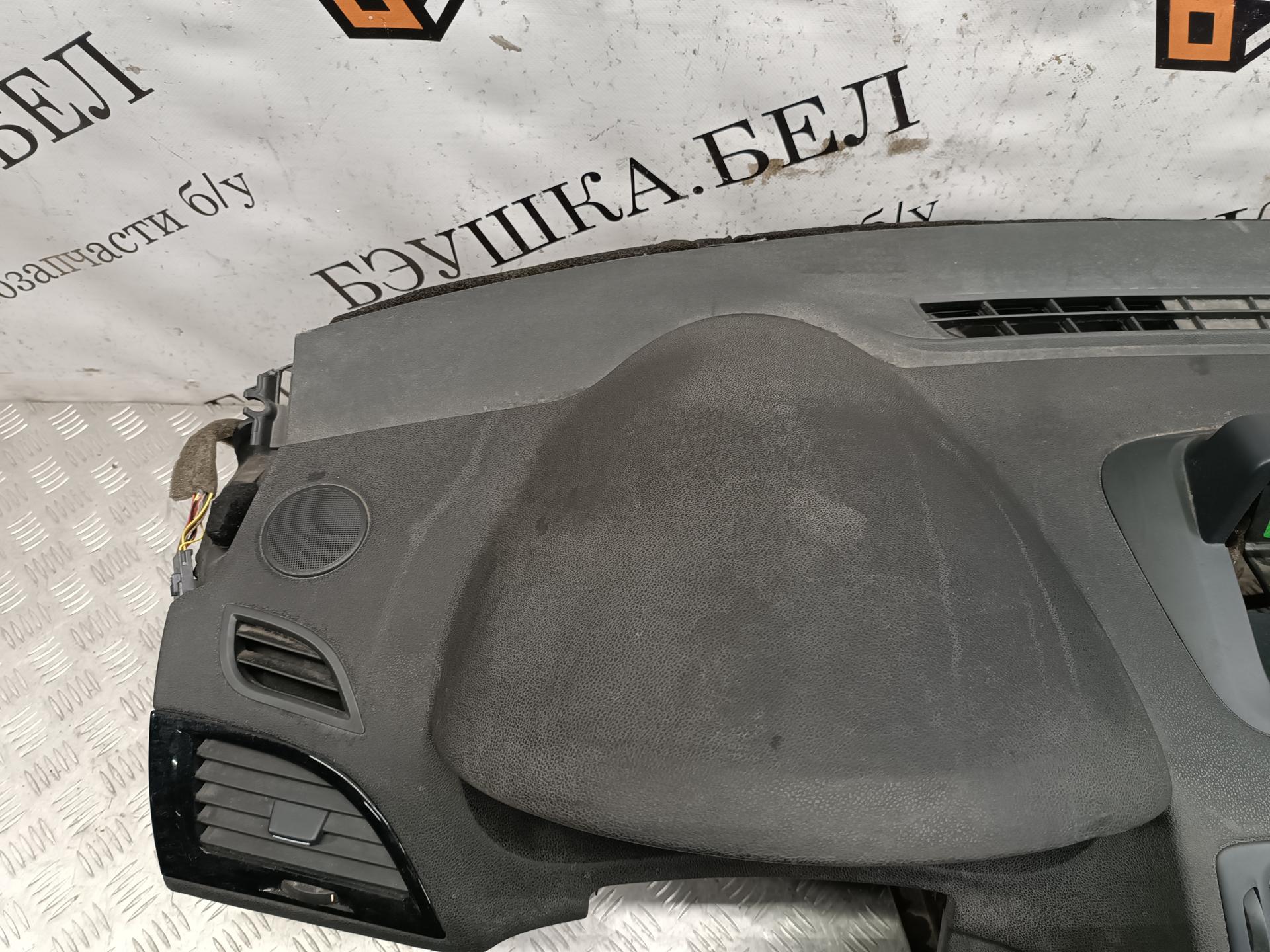 Торпедо (панель передняя) Renault Megane 2 купить в Беларуси