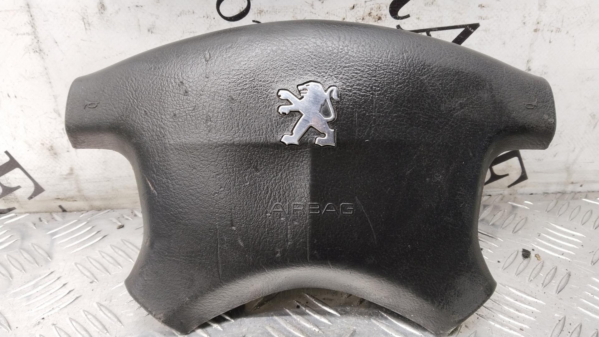 Подушка безопасности в рулевое колесо Peugeot 607 купить в России