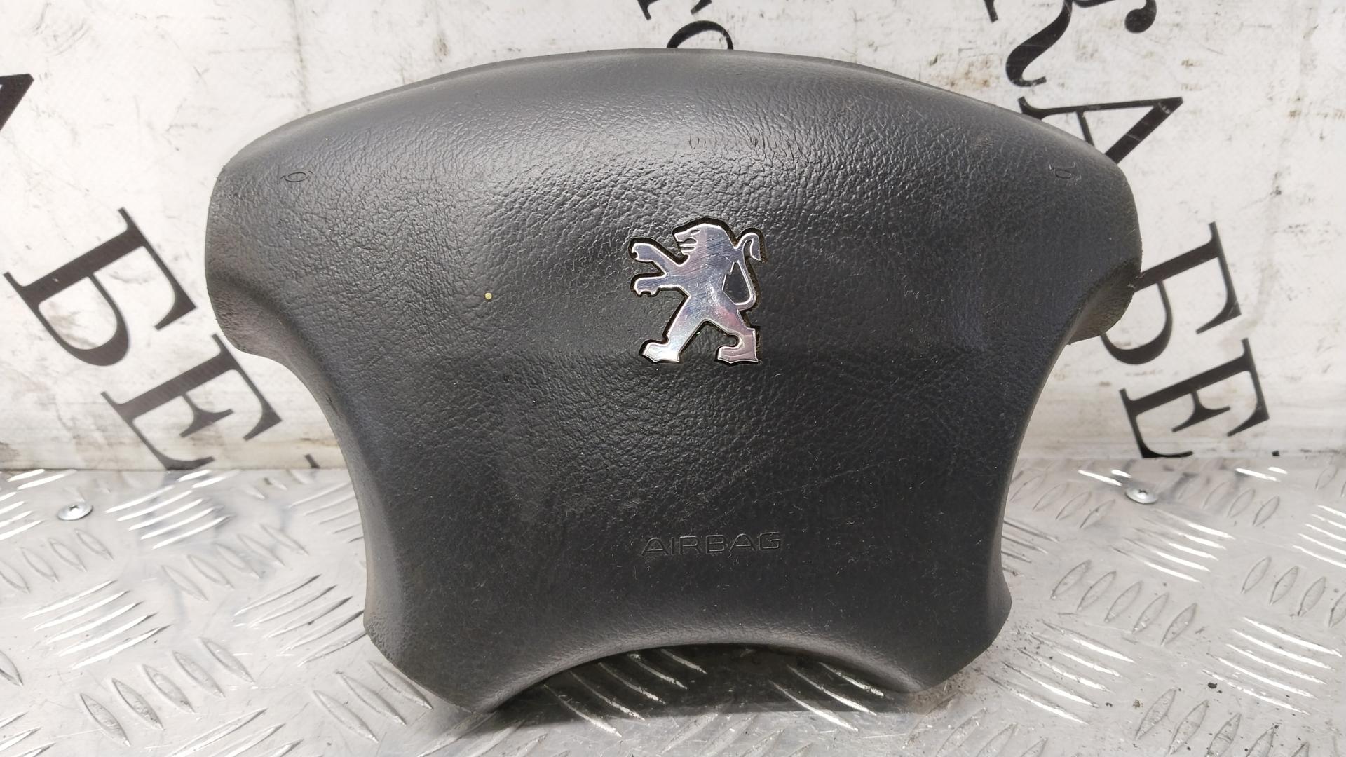 Подушка безопасности в рулевое колесо Peugeot 407 купить в России