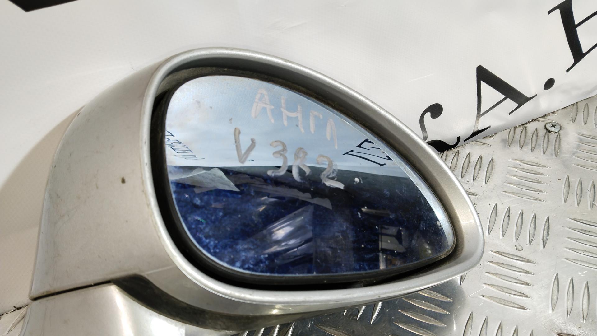 Зеркало боковое правое Citroen C4 1 купить в Беларуси