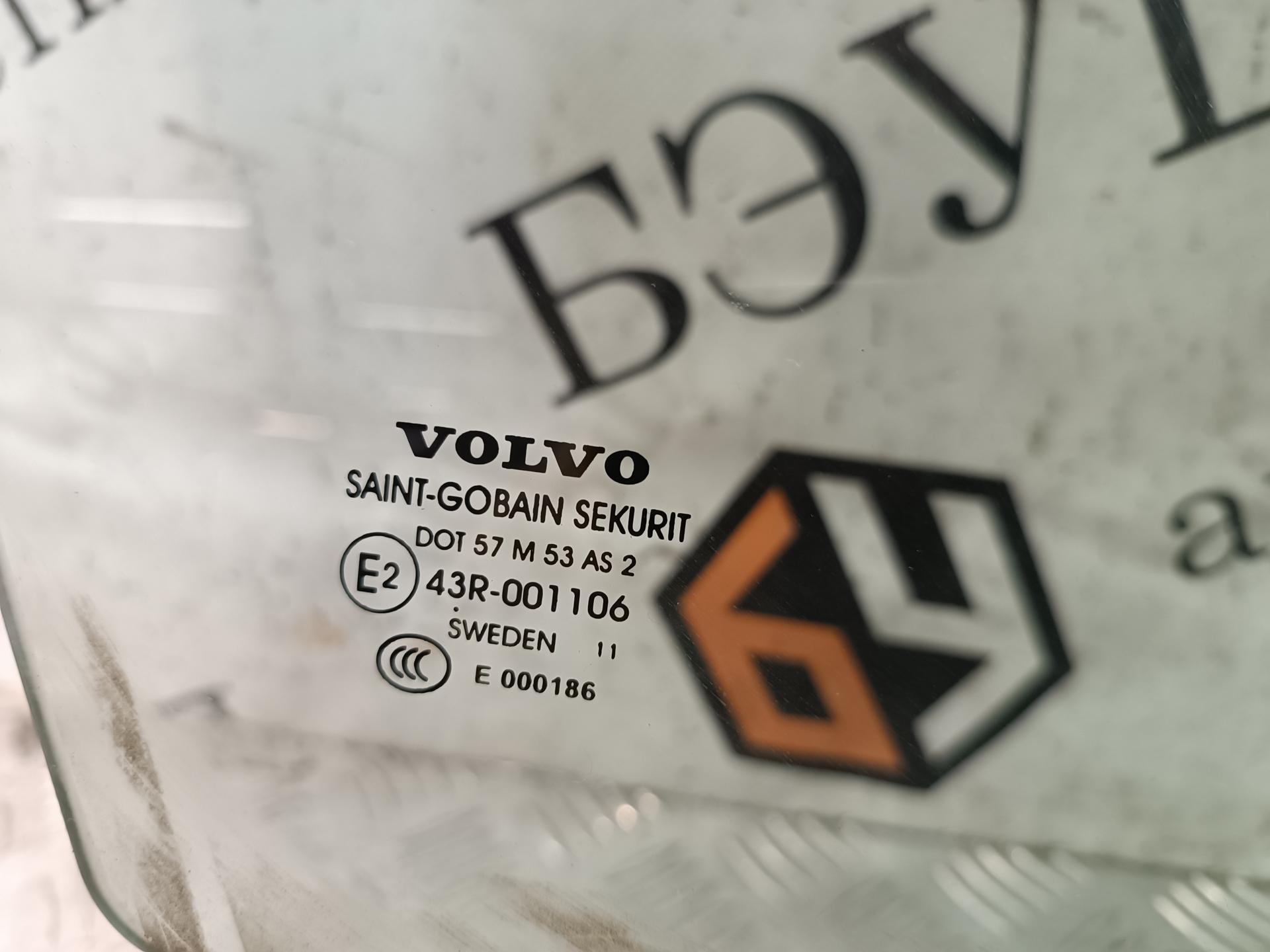Стекло двери передней правой Volvo V60 1 купить в Беларуси