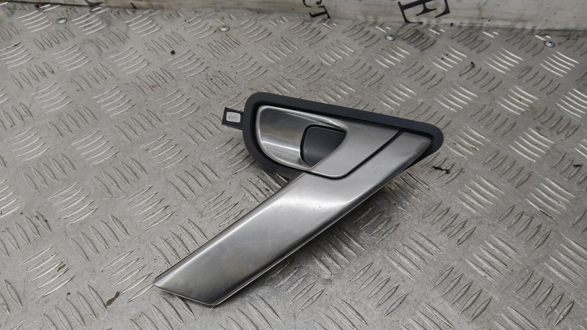 Ручка двери внутренняя задняя левая Nissan Primera P10 купить в Беларуси