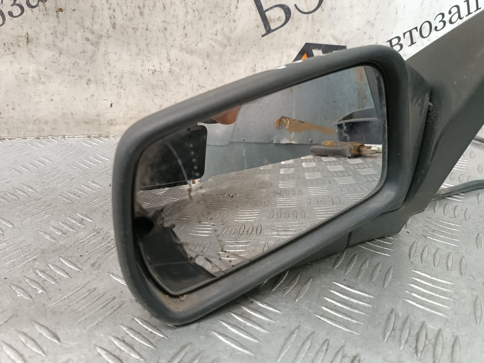 Зеркало боковое левое Citroen Xantia купить в России