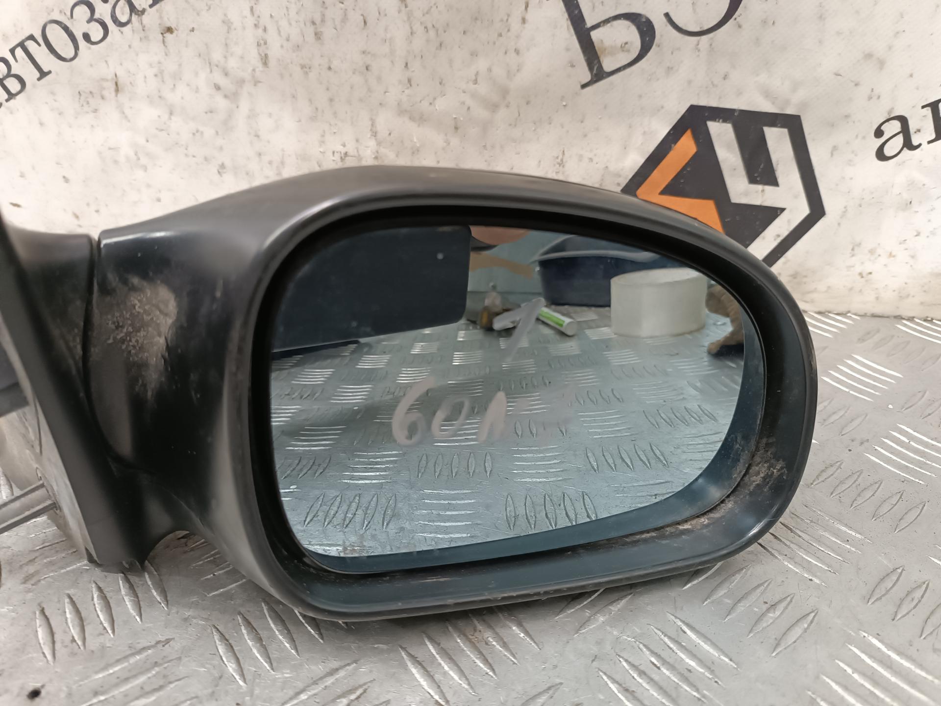 Зеркало боковое правое Peugeot 406 купить в Беларуси