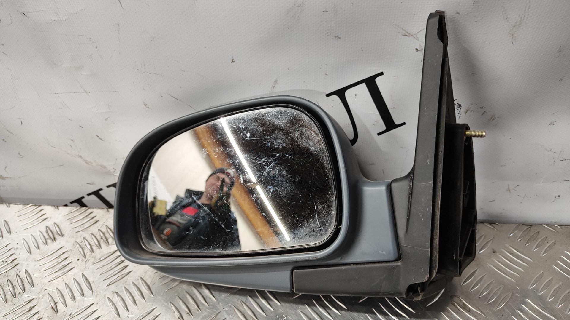 Зеркало боковое левое Hyundai Santa Fe 1 (SM) купить в России