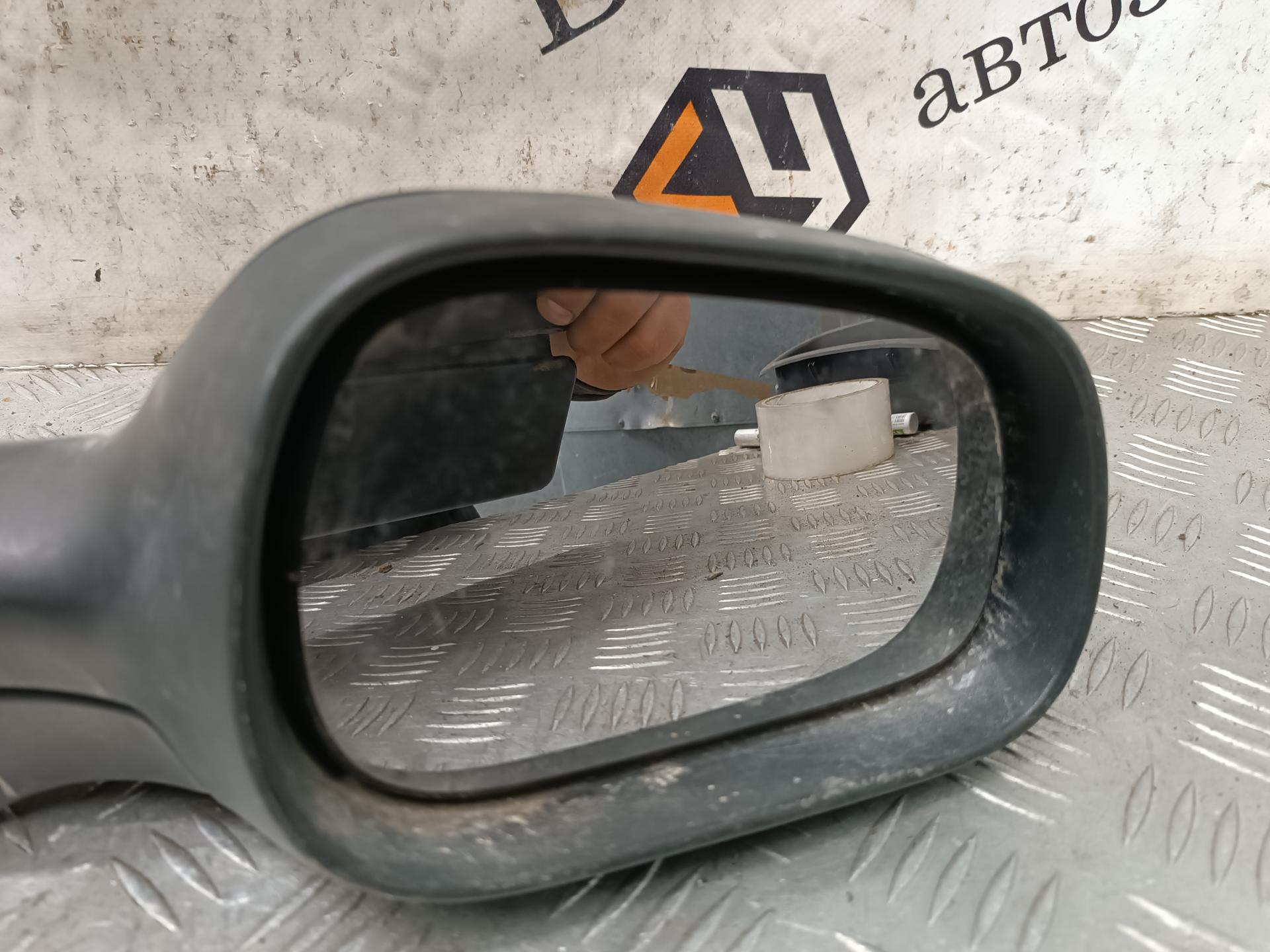 Зеркало боковое правое Renault Safrane купить в Беларуси
