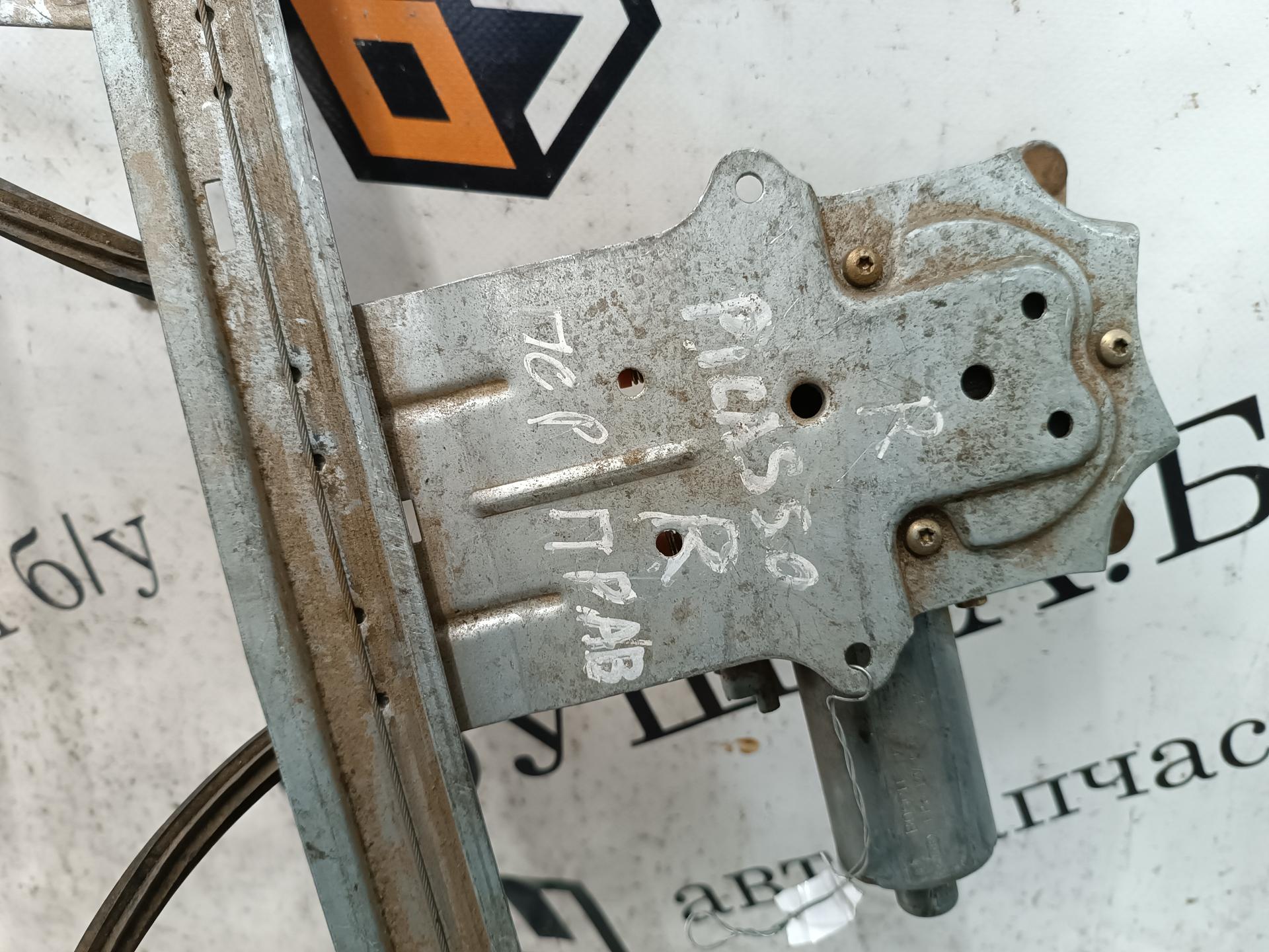 Стеклоподъемник механический двери передней правой Citroen Picasso купить в Беларуси