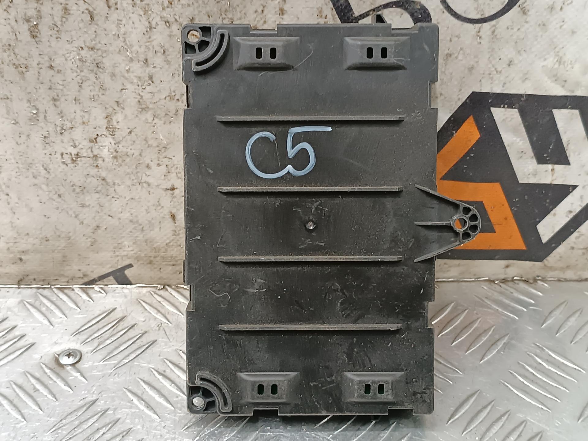 Блок согласования фаркопа Citroen C5 1 купить в Беларуси