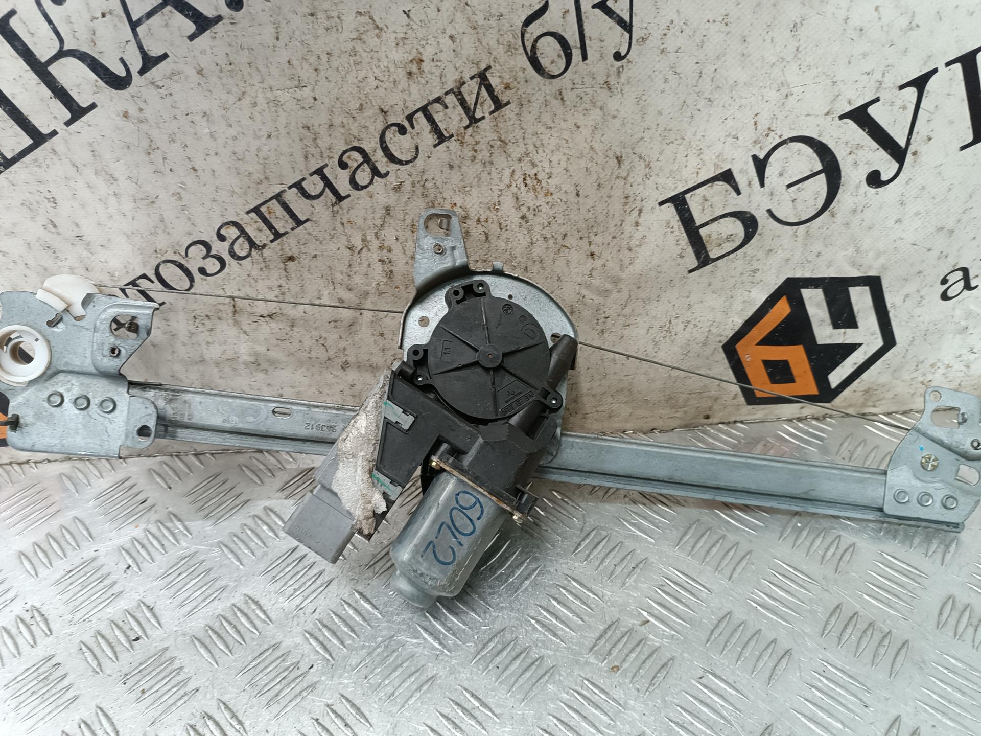 Стеклоподъемник механический двери передней правой Citroen C3 1 купить в Беларуси