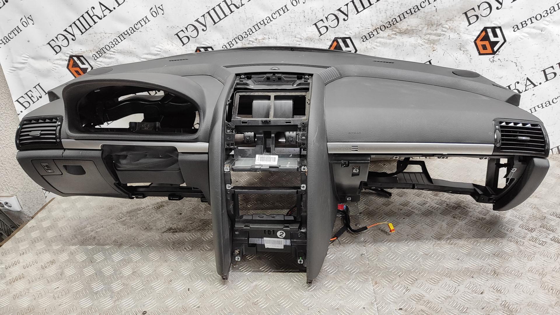 Торпедо (панель передняя) Peugeot 407 купить в России