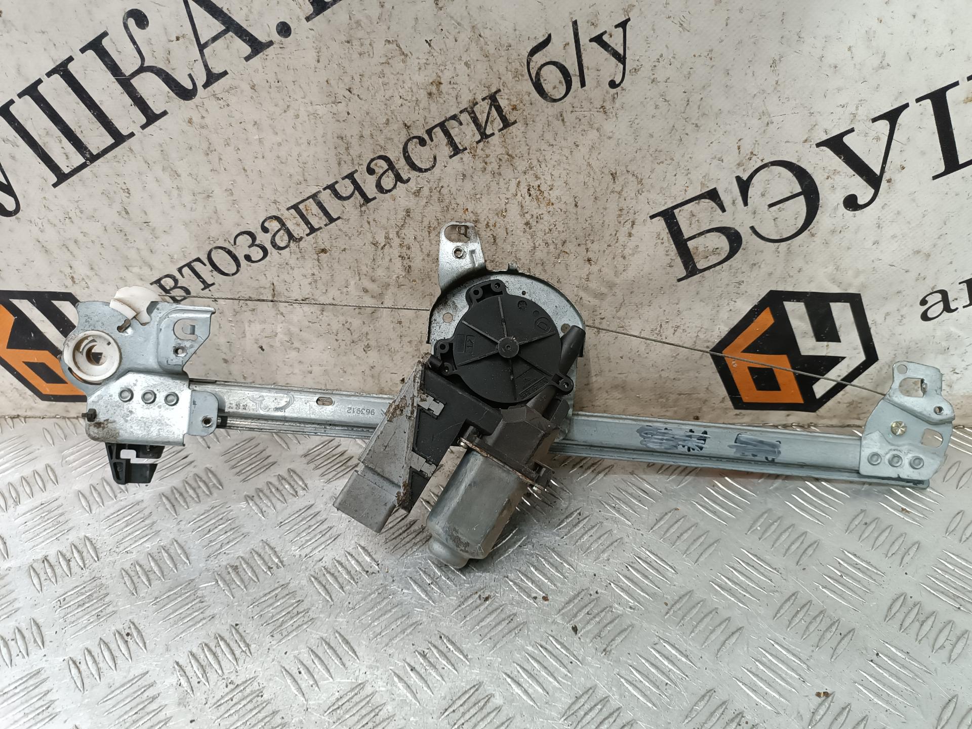 Стеклоподъемник механический двери передней правой Citroen C3 1 купить в России