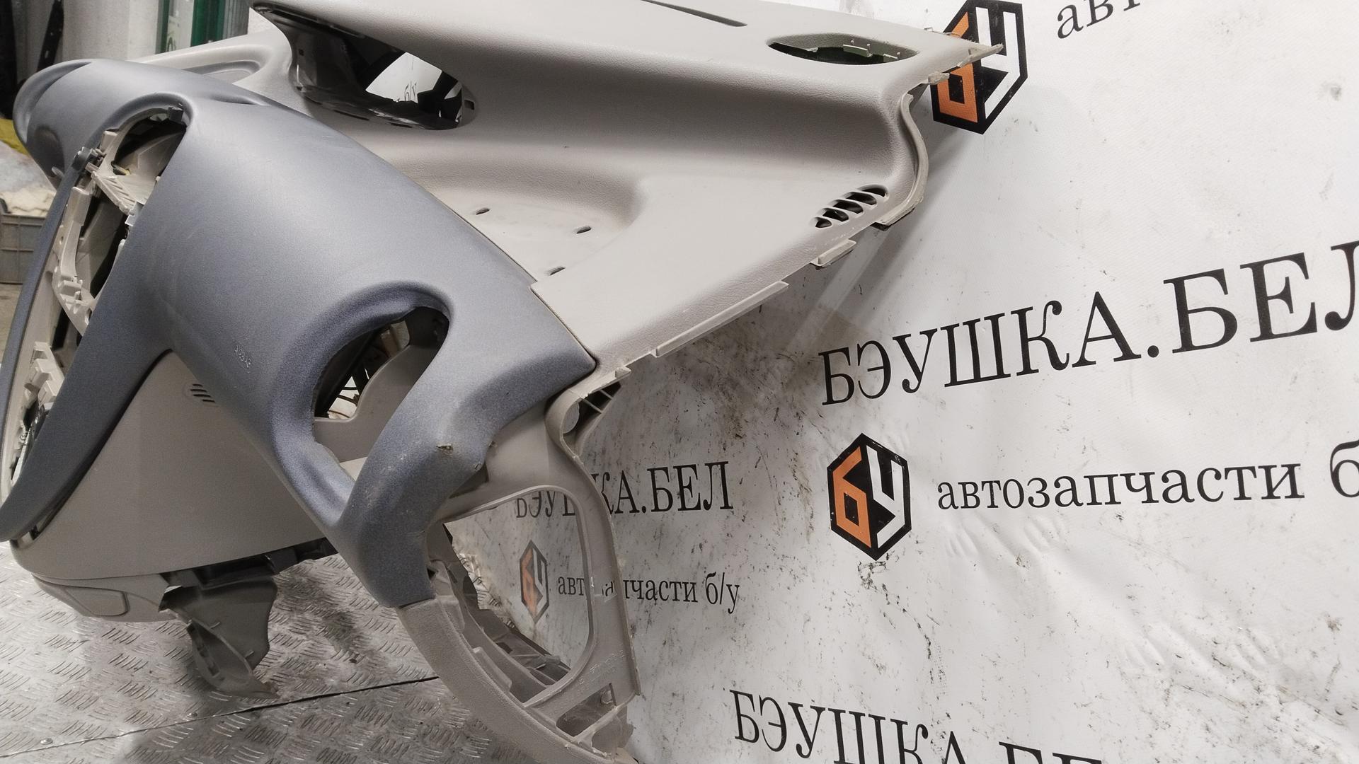Торпедо (панель передняя) Citroen Picasso купить в Беларуси
