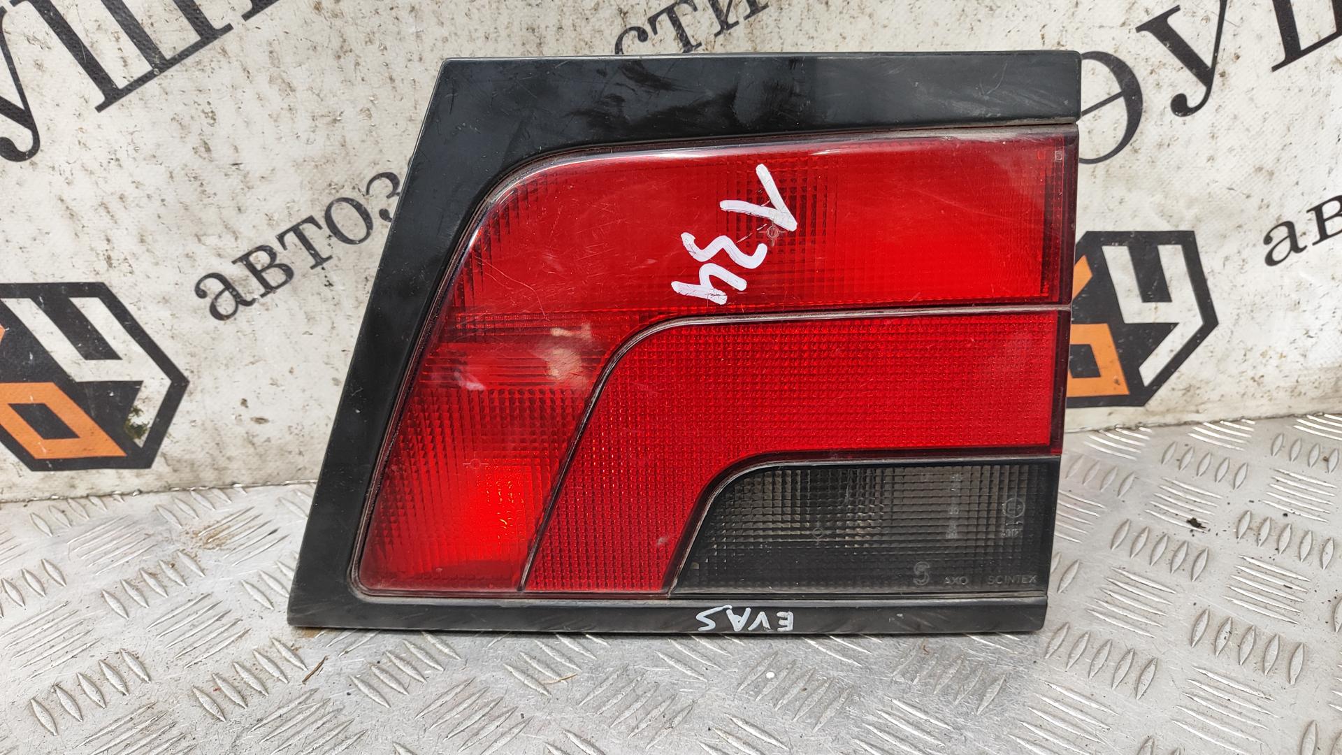 Фонарь крышки багажника правый Peugeot 806 купить в России