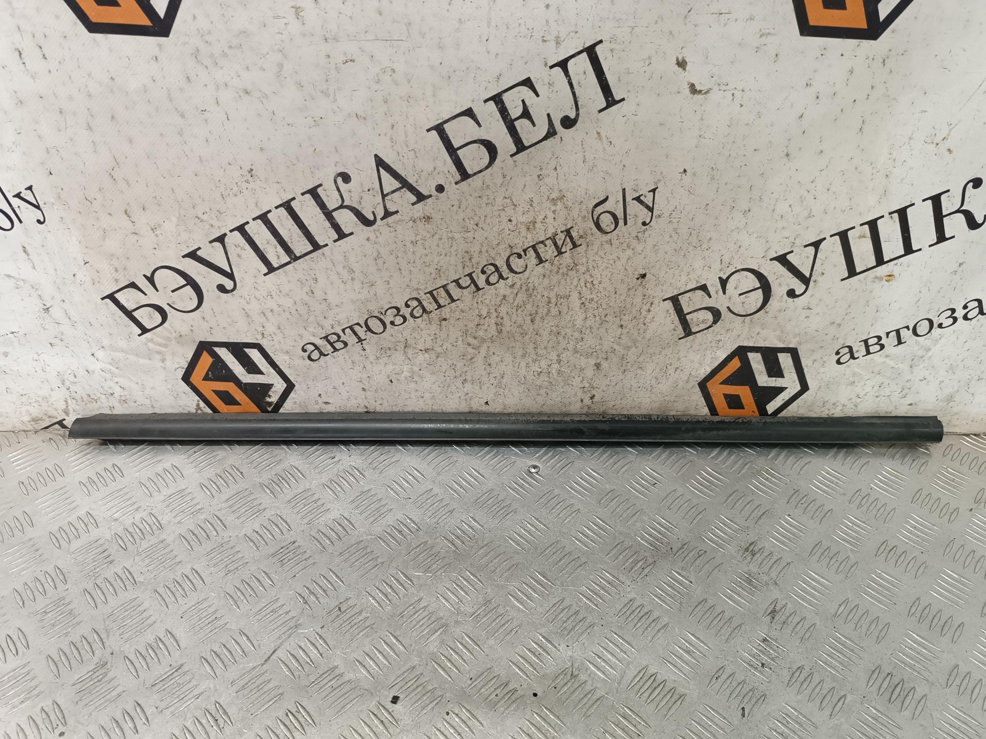 Накладка декоративная (молдинг) стекла двери передней левой наружная  Kia Sportage 1 (JA) купить в Беларуси